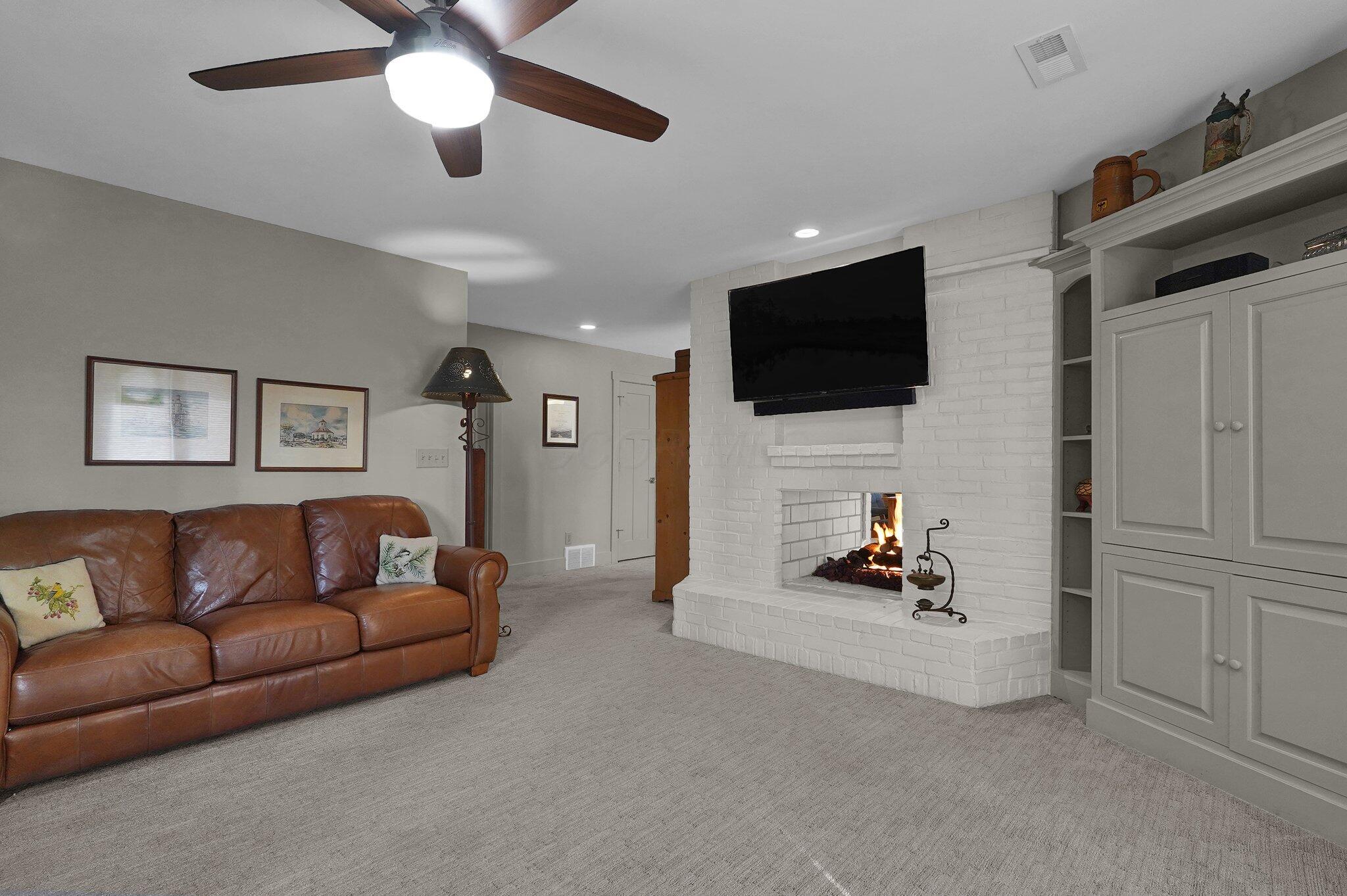 228 Pinehurst Drive Property Photo 23
