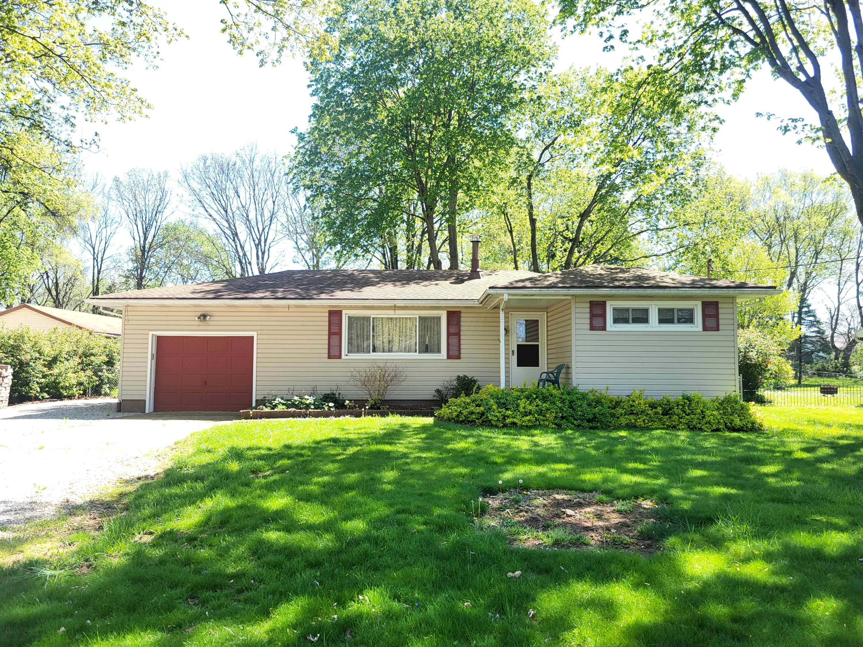 140 Marie Avenue Property Photo 1