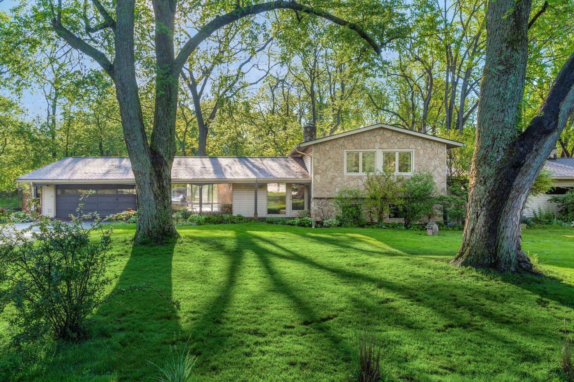 1750 Stoneybrook Way Picture