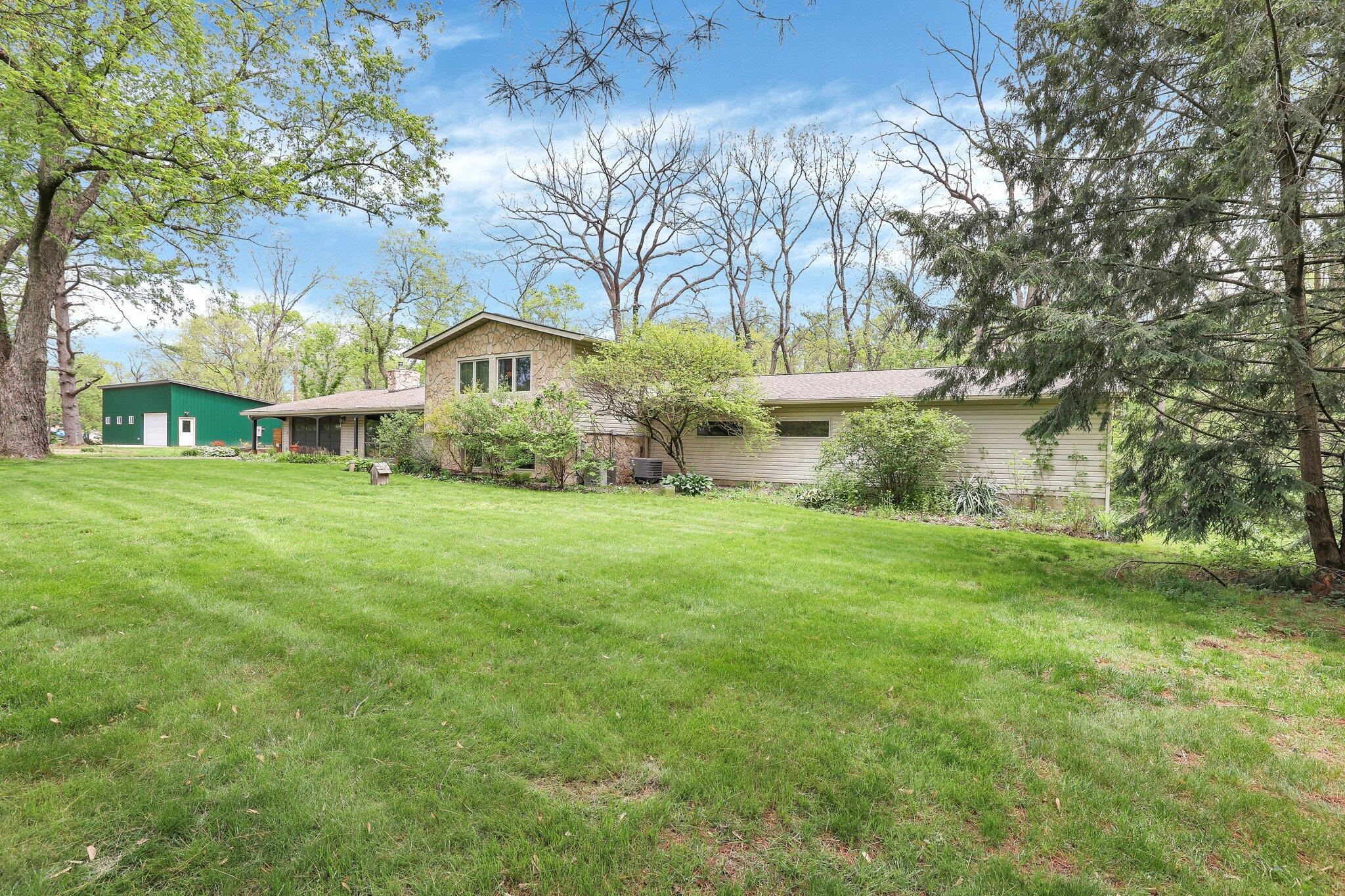1750 Stoneybrook Way Property Photo 2