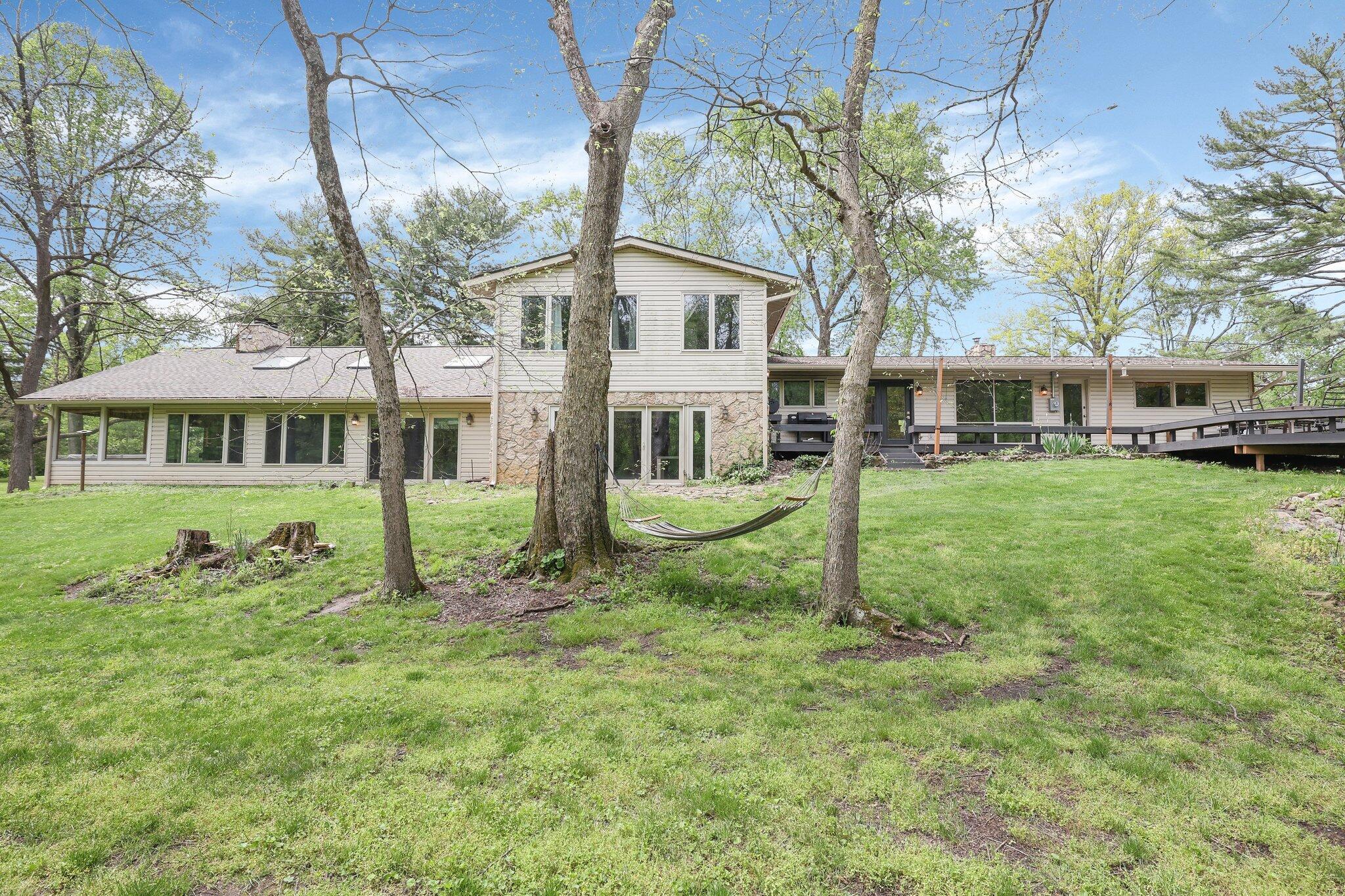 1750 Stoneybrook Way Property Photo 4