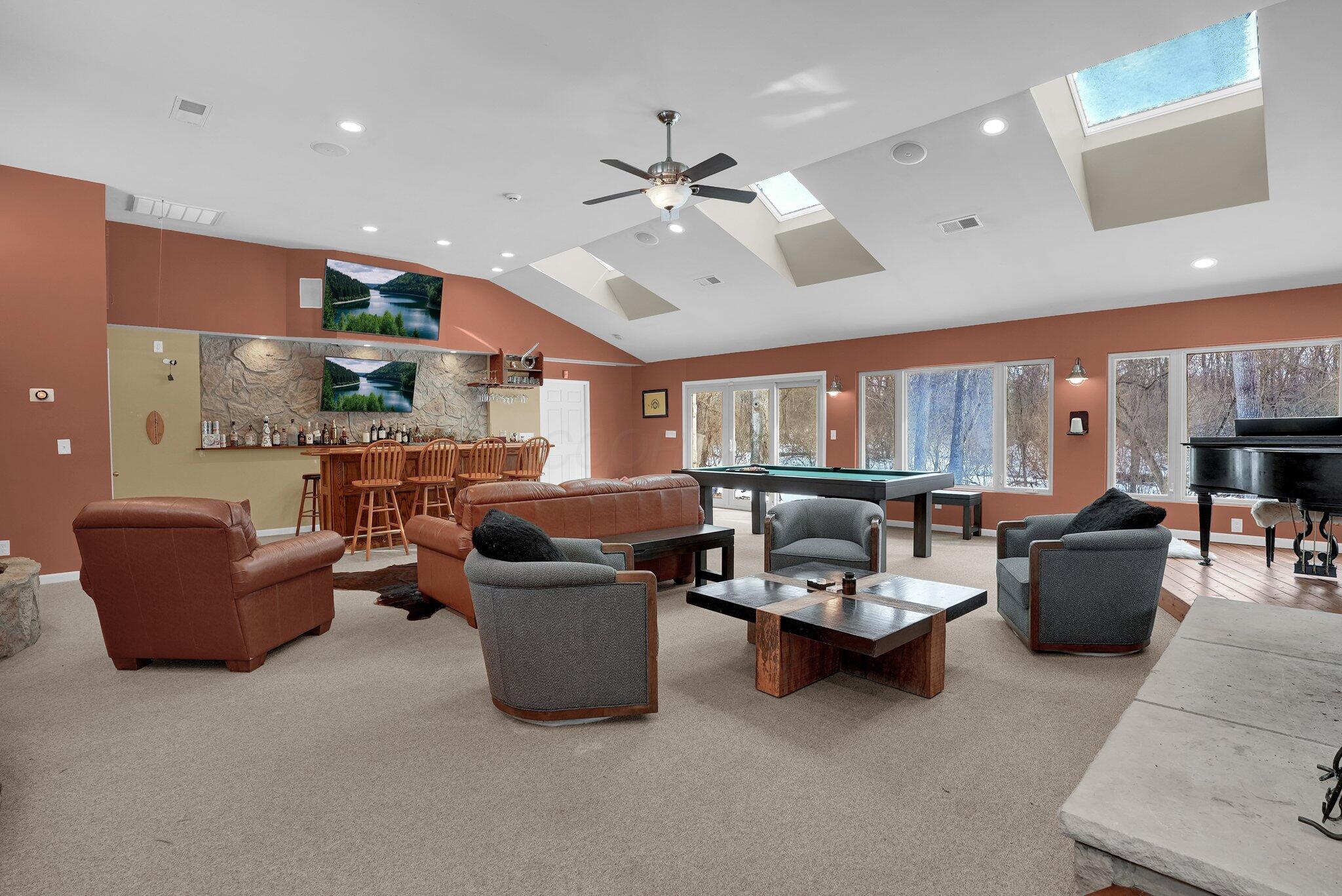 1750 Stoneybrook Way Property Photo 27