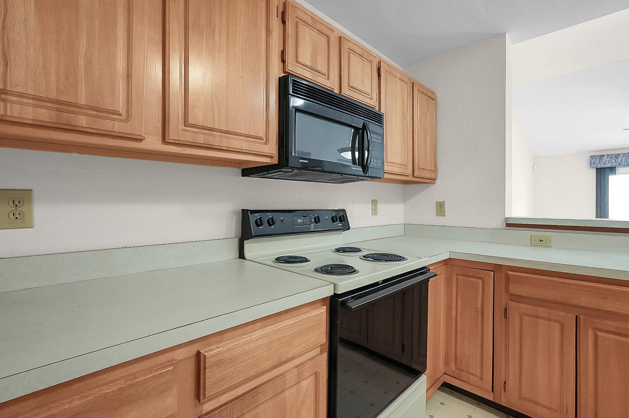 1105 Arbor Oaks Lane Property Photo 10