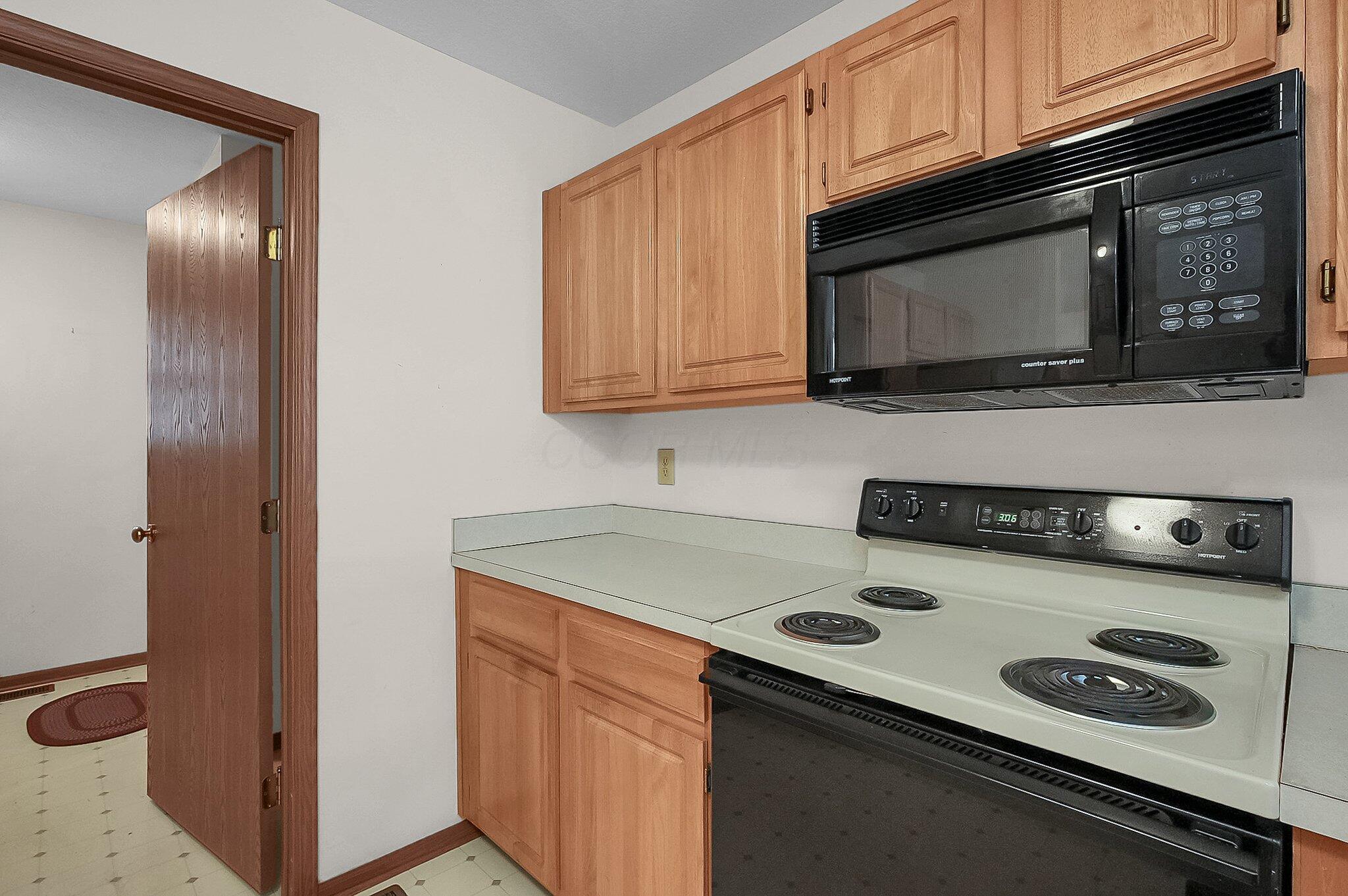 1105 Arbor Oaks Lane Property Photo 13