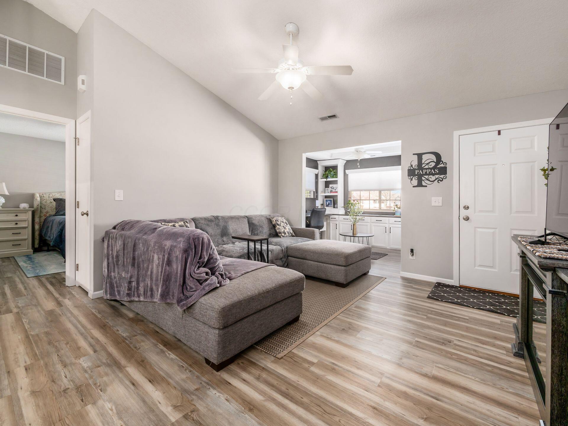 441 Virginia Court Property Photo 4