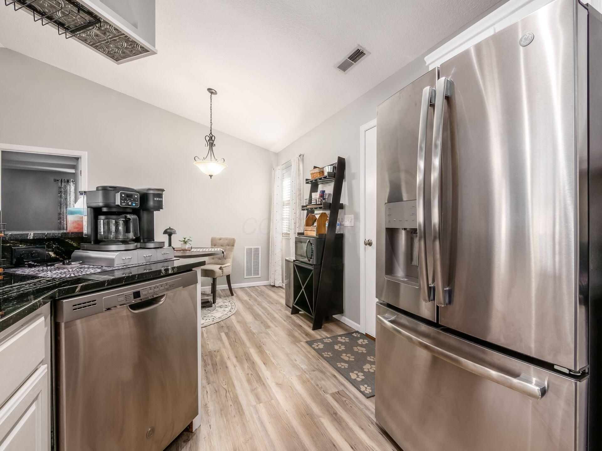 441 Virginia Court Property Photo 13