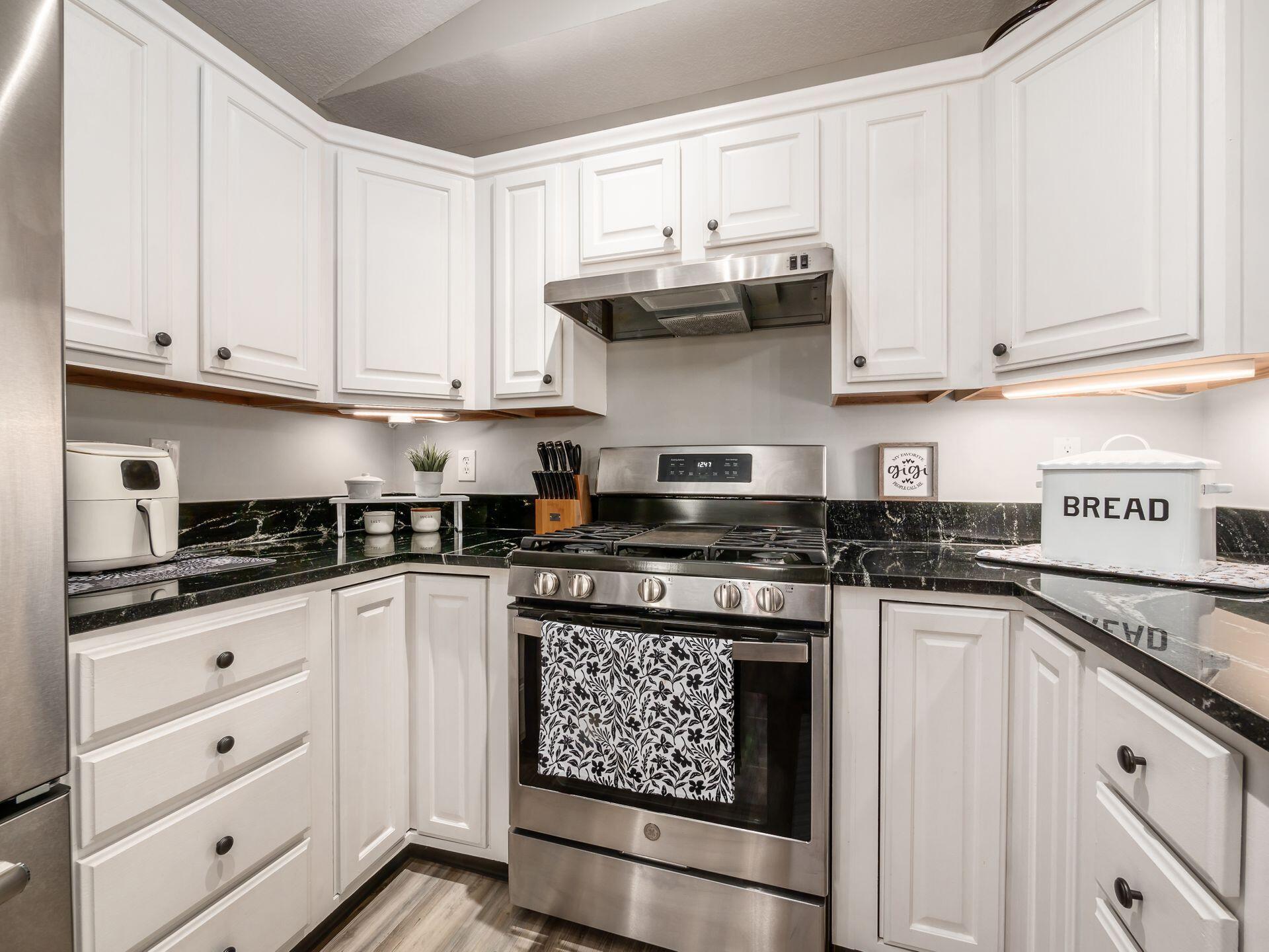 441 Virginia Court Property Photo 15