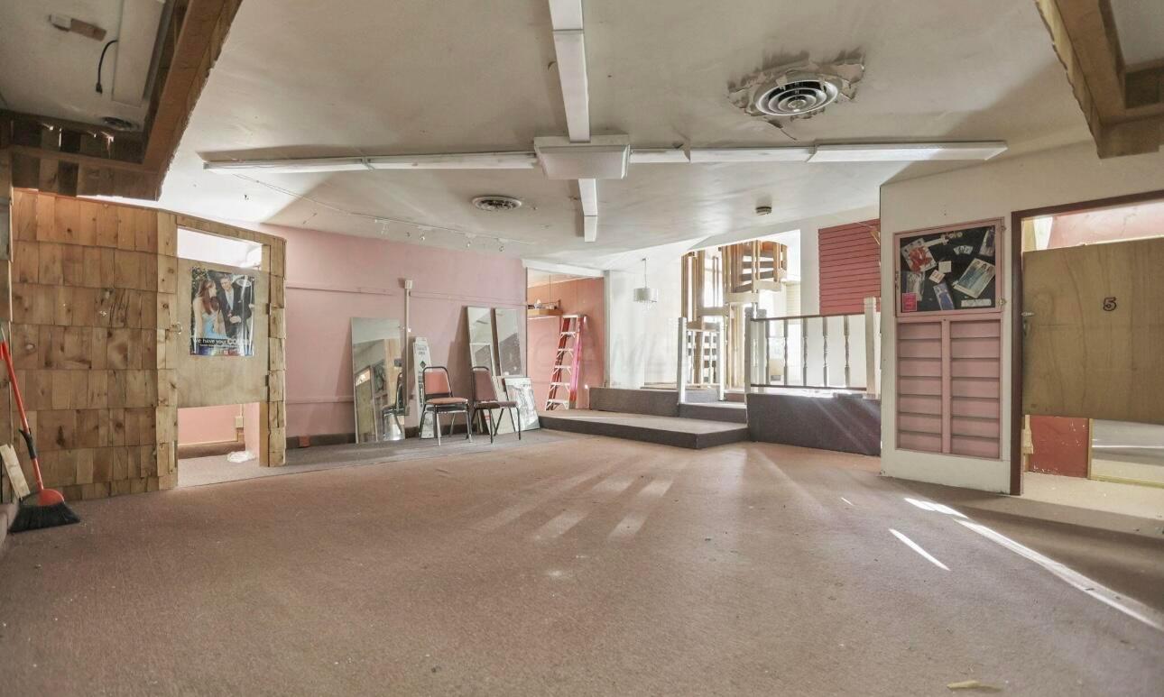 3900 Noe Bixby Road Property Photo 21