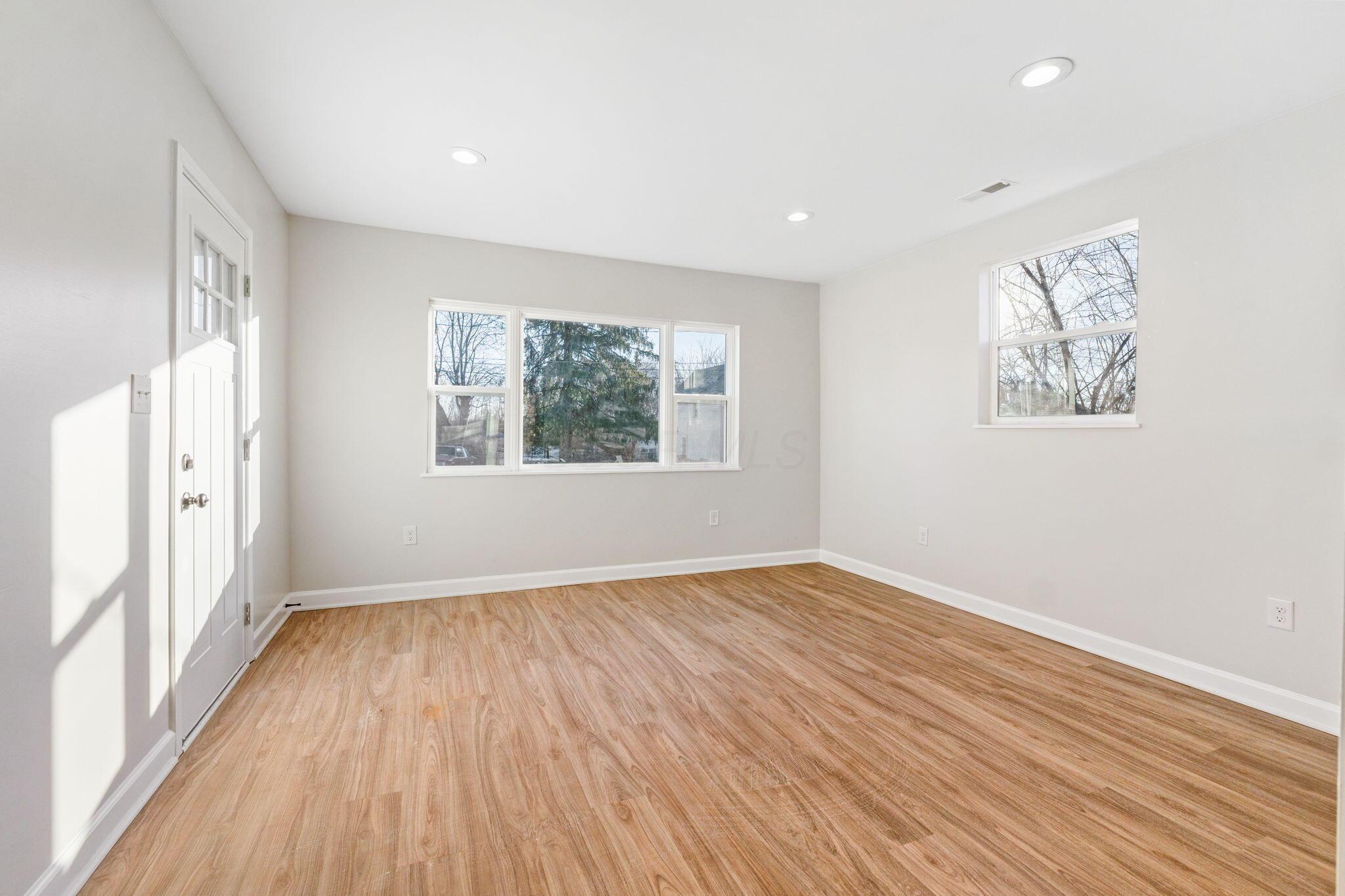 510 Glendower Avenue Property Photo 8
