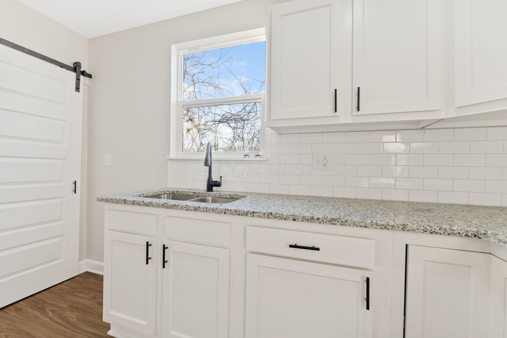 510 Glendower Avenue Property Photo 12