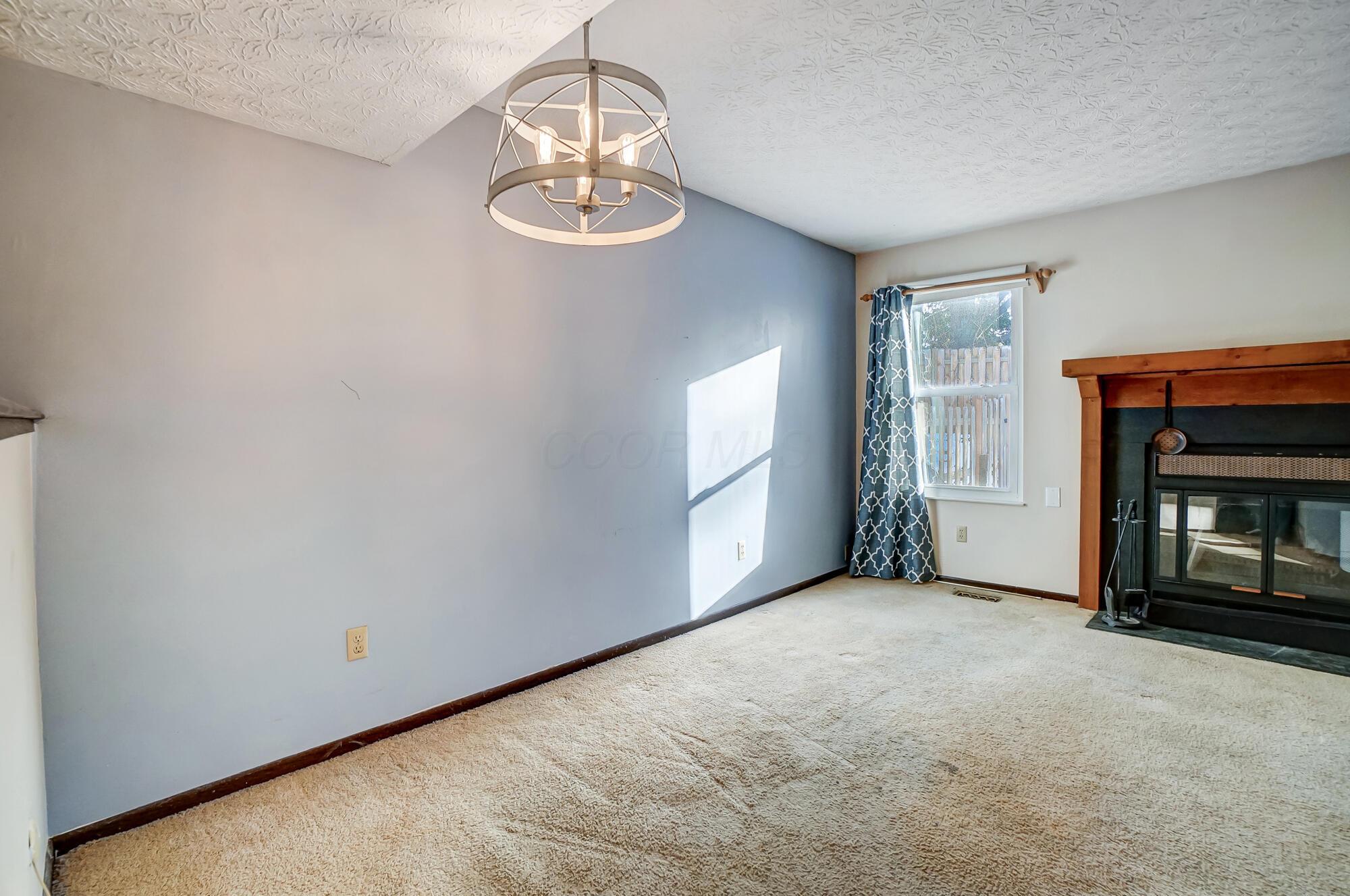 4196 Cherry Orchard Lane Property Photo 15