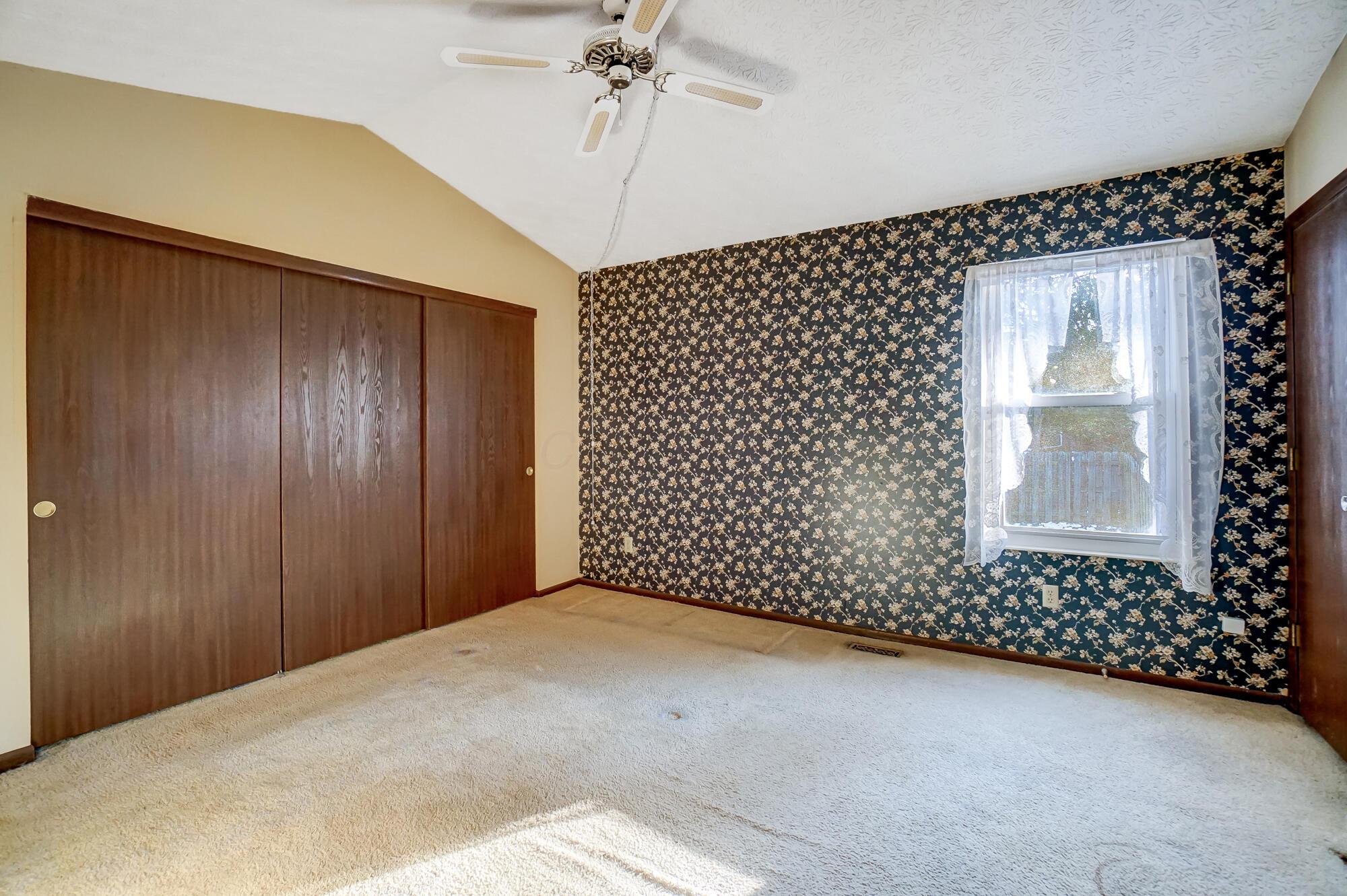 4196 Cherry Orchard Lane Property Photo 19