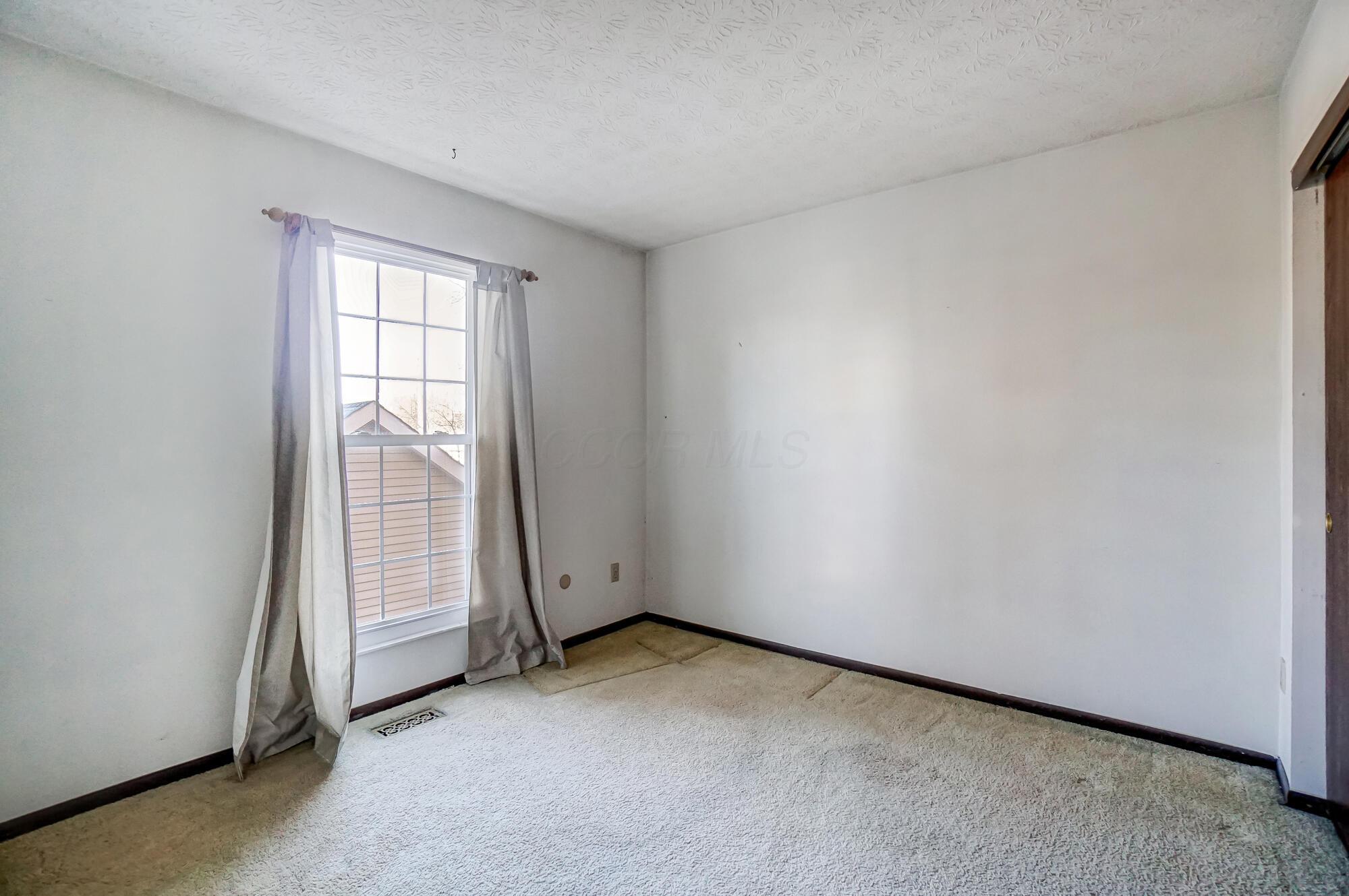 4196 Cherry Orchard Lane Property Photo 23