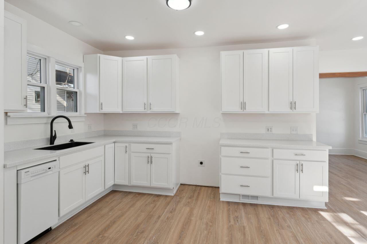 124 E Sugar Street Property Photo 20