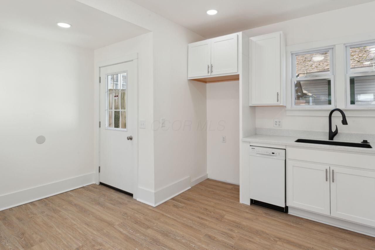 124 E Sugar Street Property Photo 21
