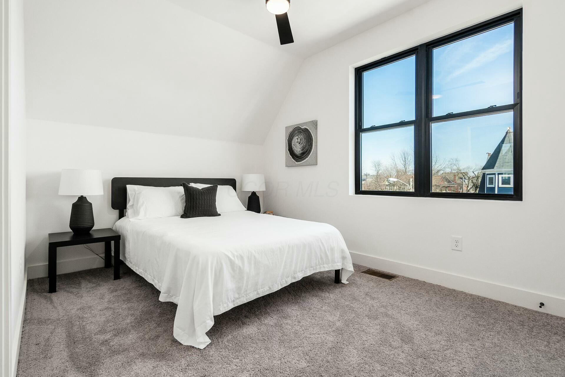 181 S Ohio Avenue Property Photo 20