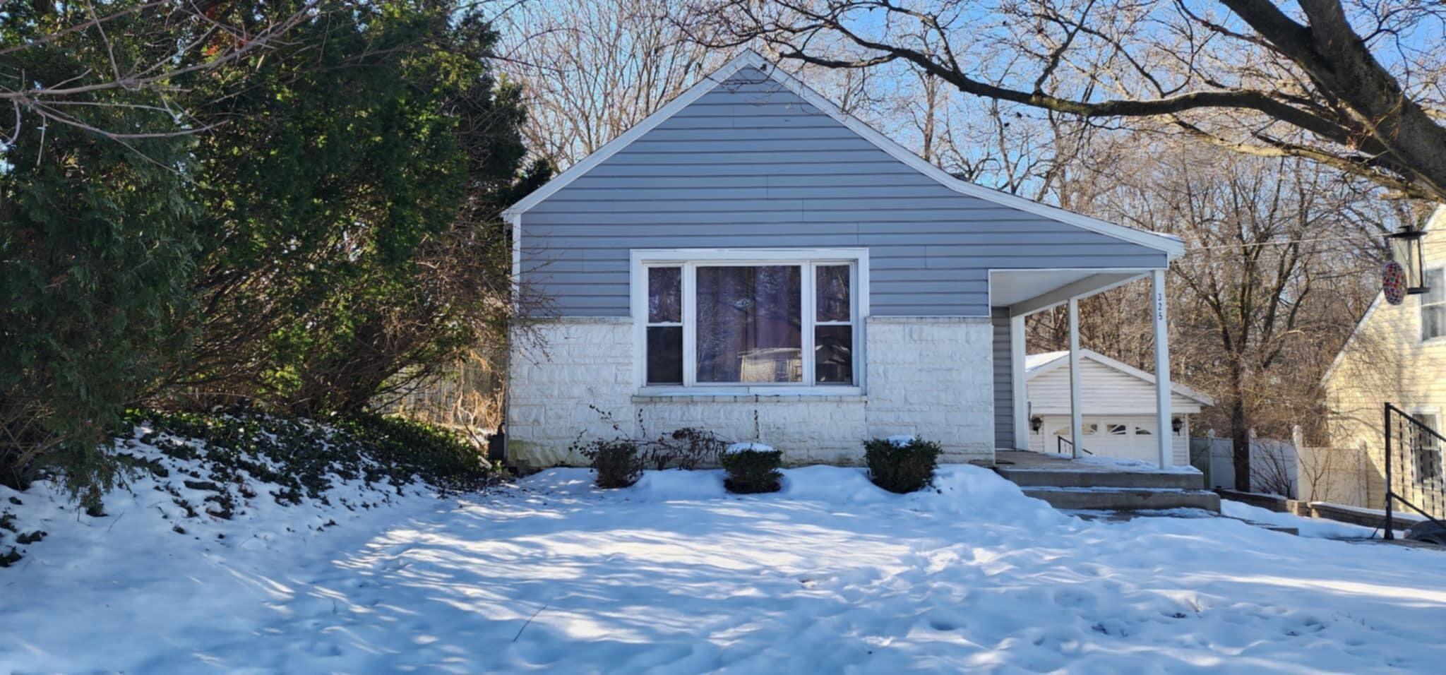 325 N Burnett Road Property Photo
