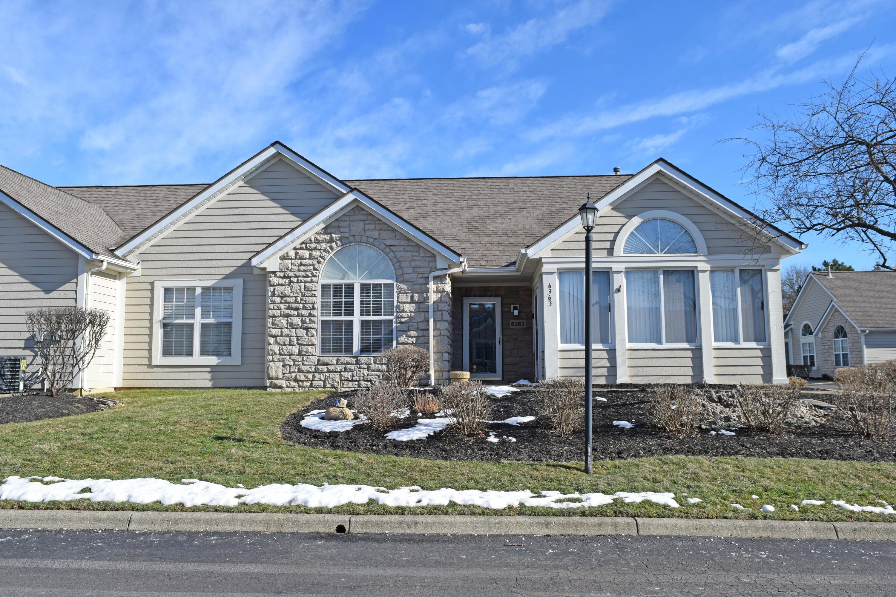 6363 Pinehurst Pointe Property Photo 1