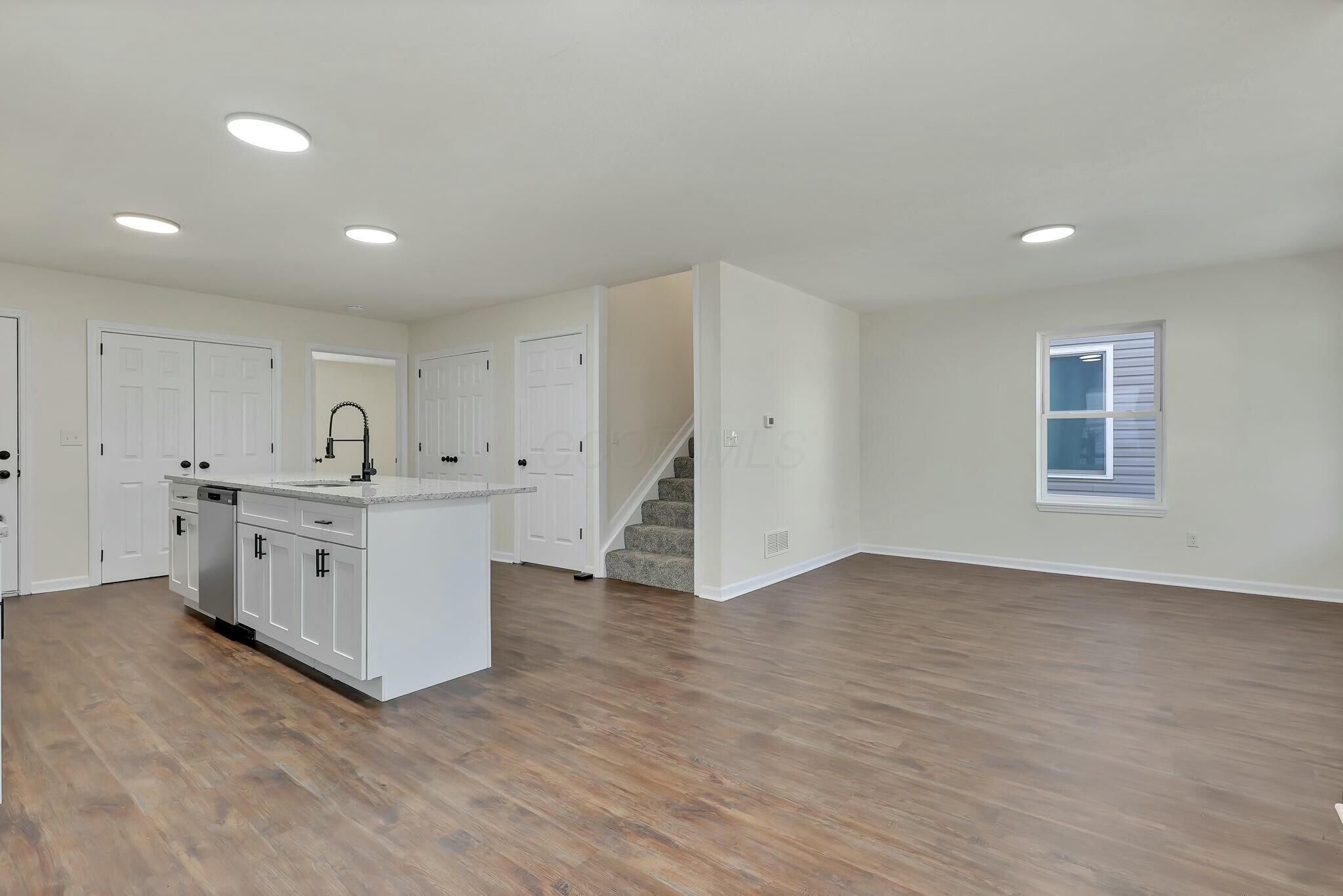 1850 S 5th Street Property Photo 10