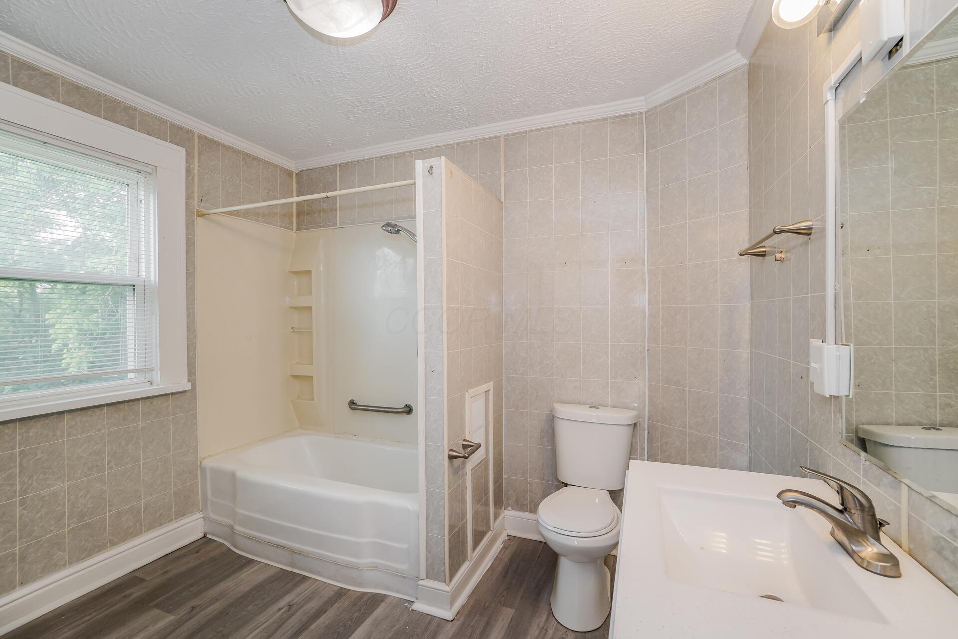 83 N Burgess Avenue Property Photo 10