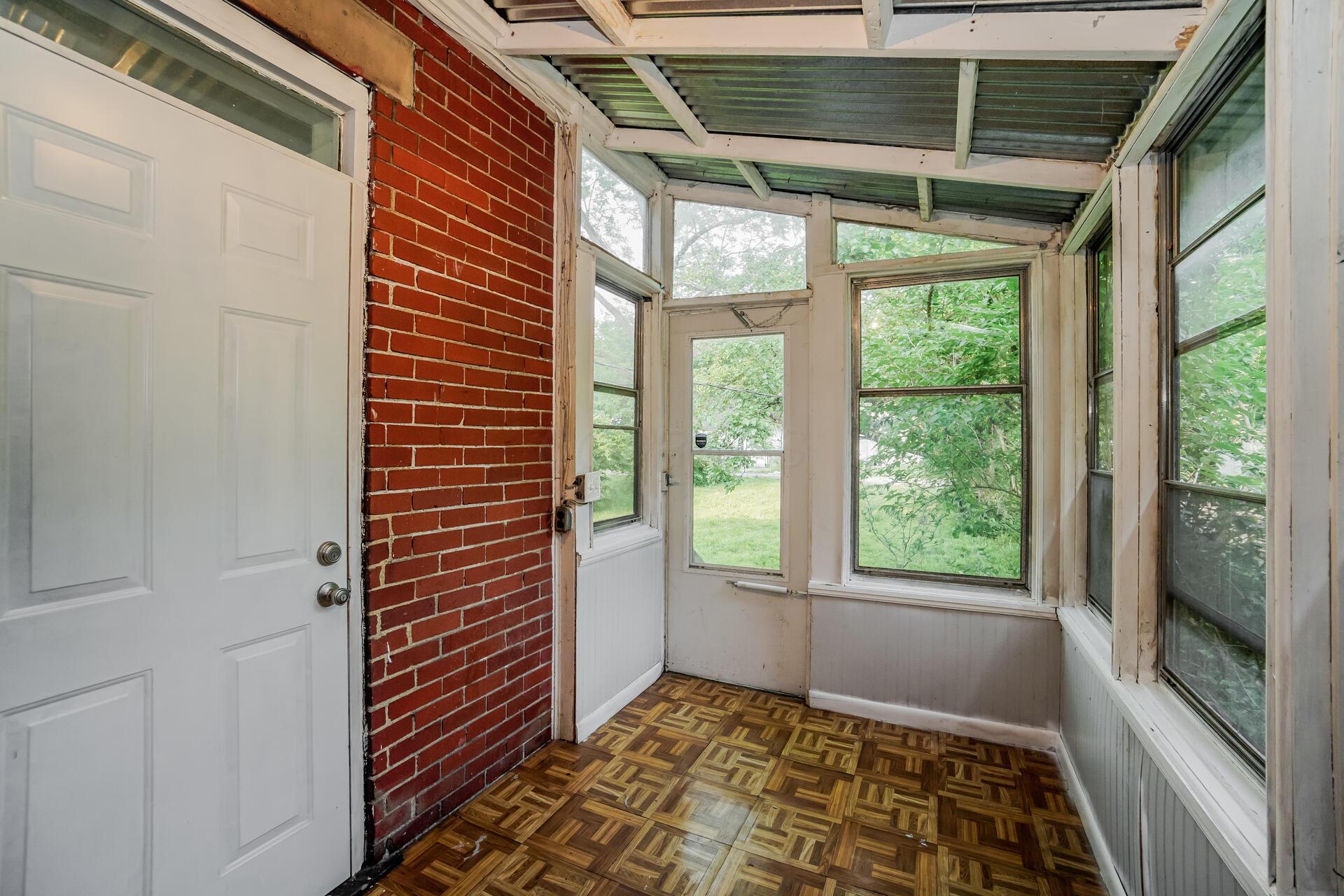 83 N Burgess Avenue Property Photo 12