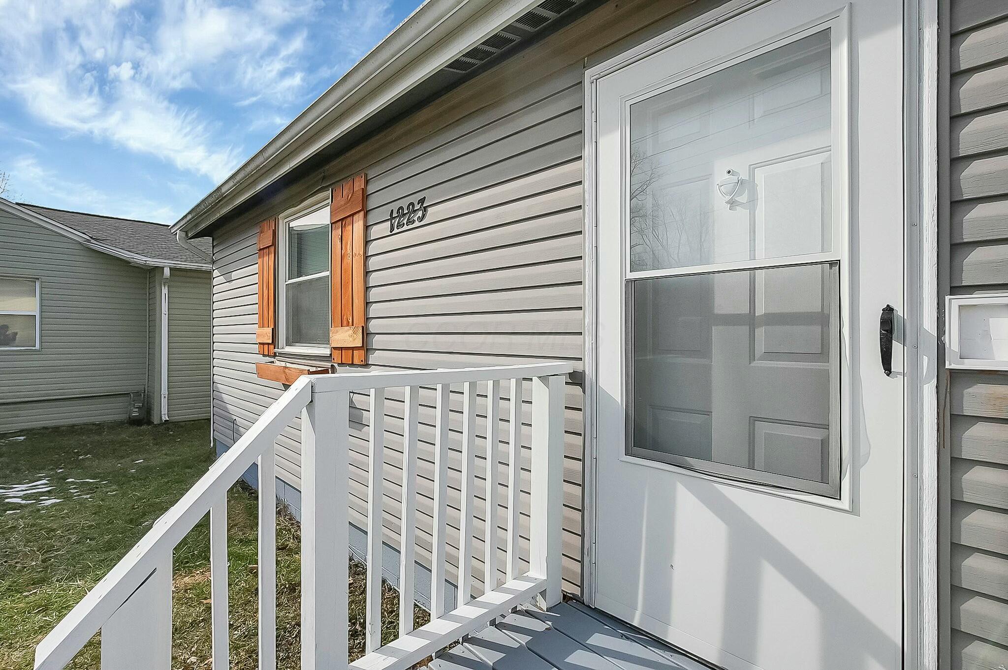 1223 Idlewild Drive Property Photo 1
