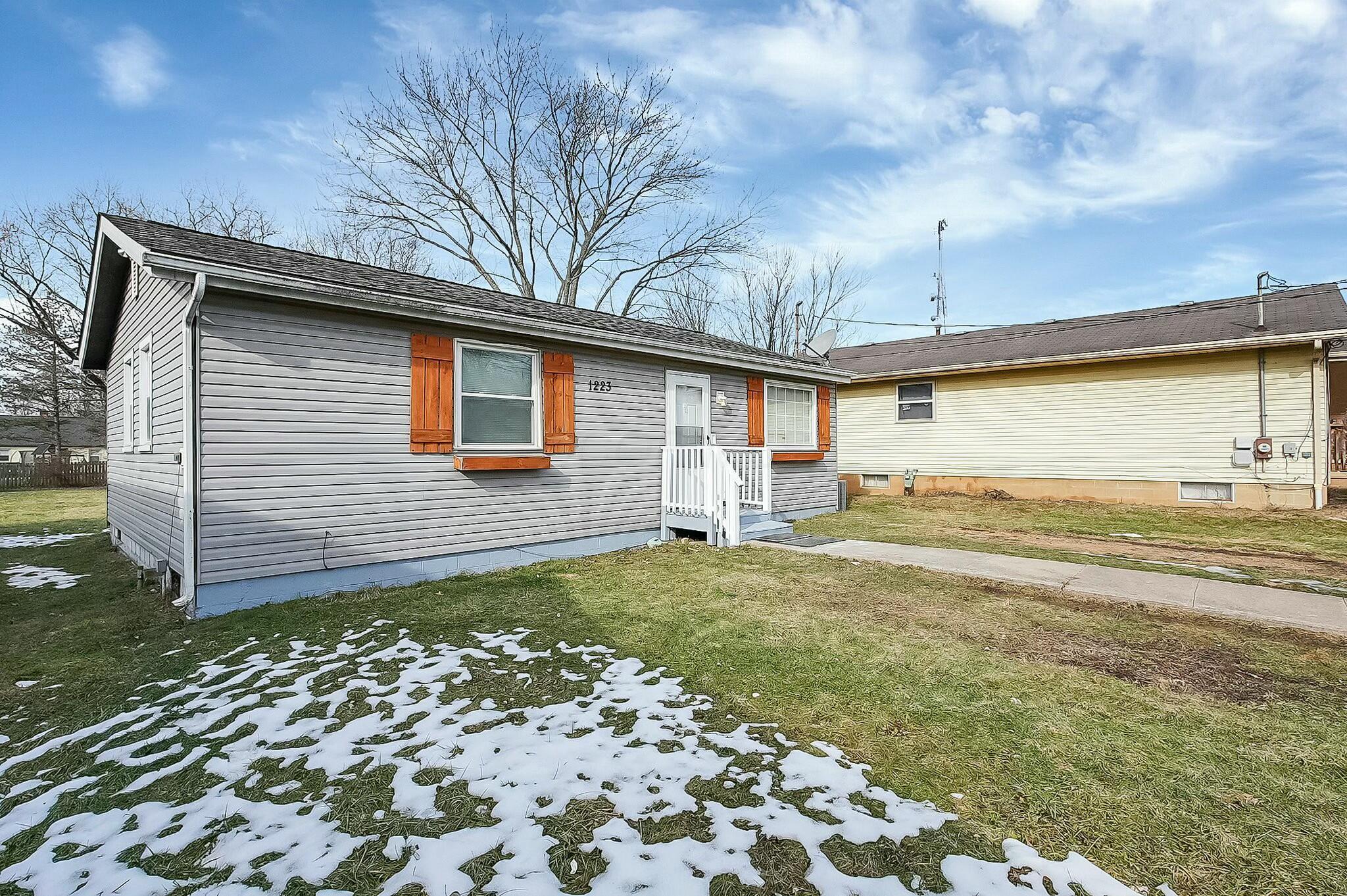 1223 Idlewild Drive Property Photo 3