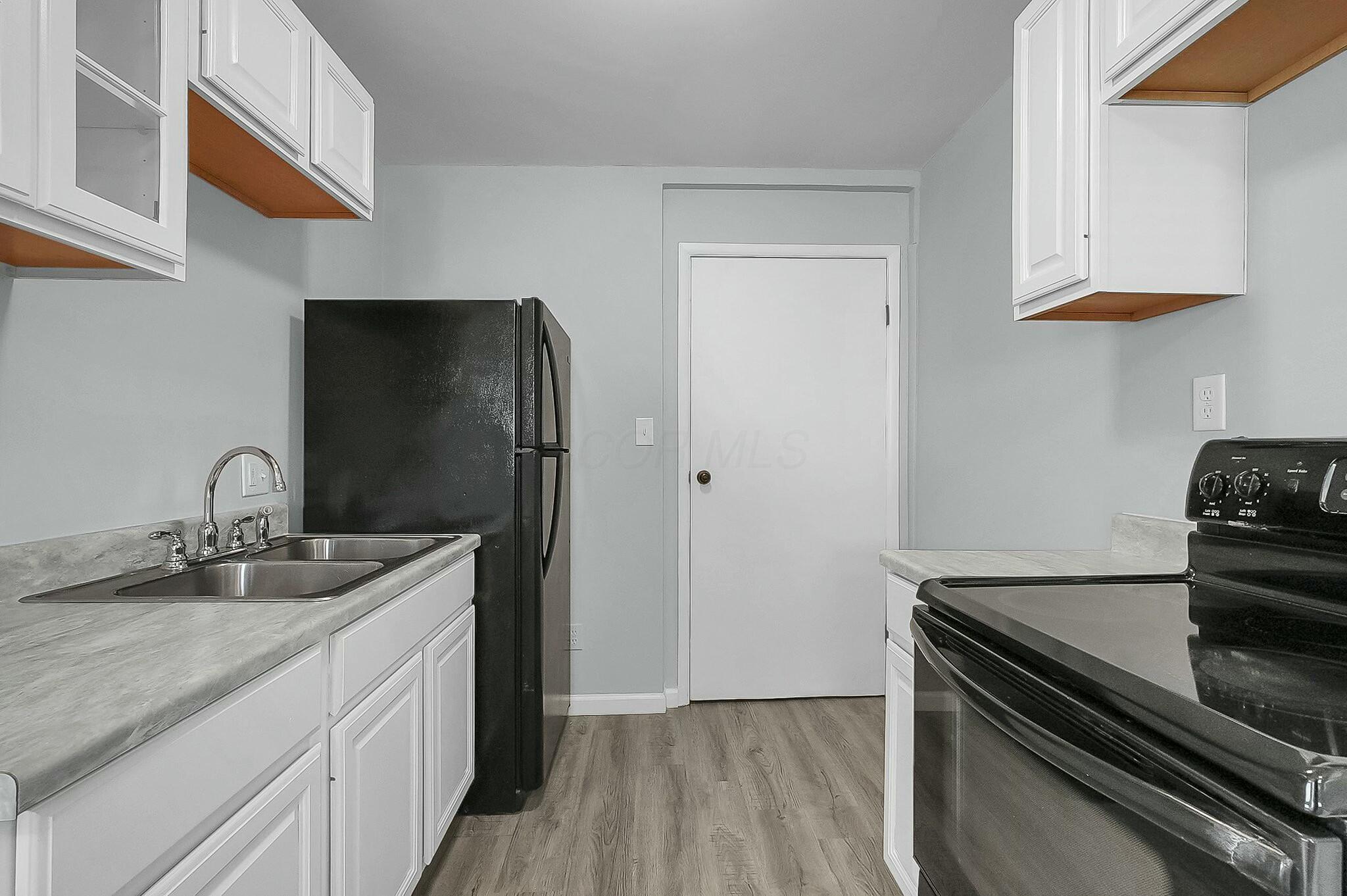 1223 Idlewild Drive Property Photo 11