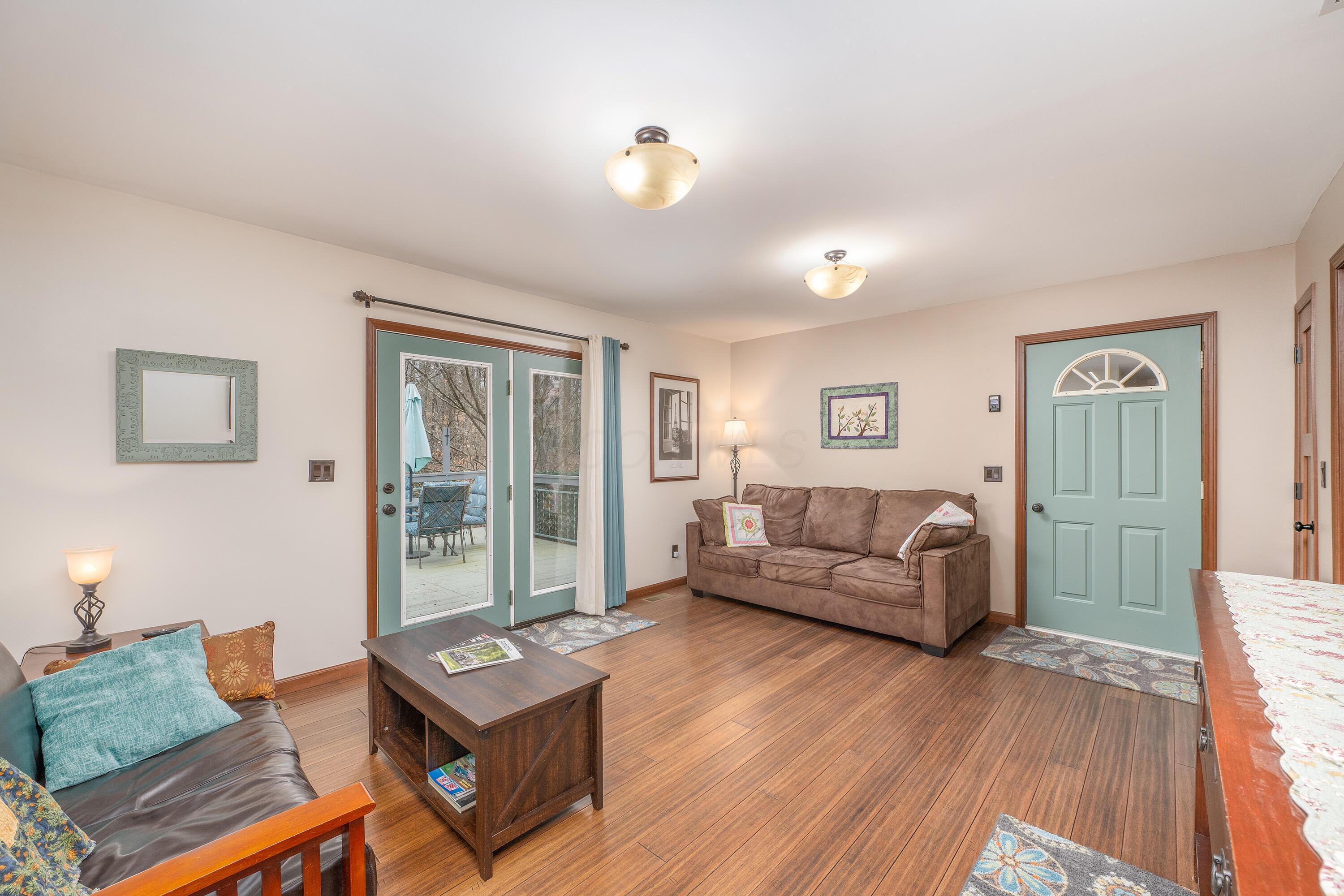 20860 Newcastle Road Property Photo 21