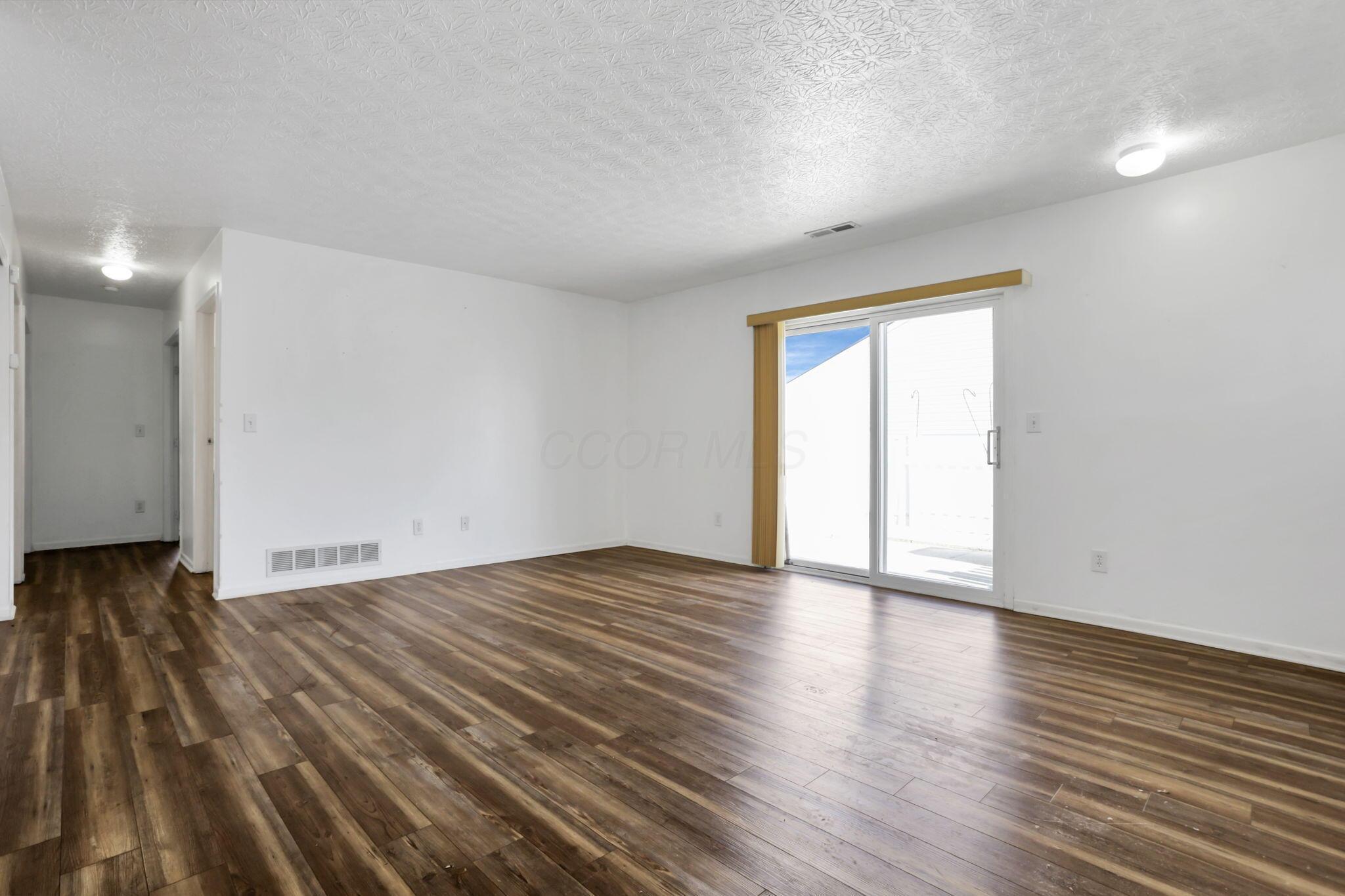 4678 Cadmus Drive, 34e Property Photo 7