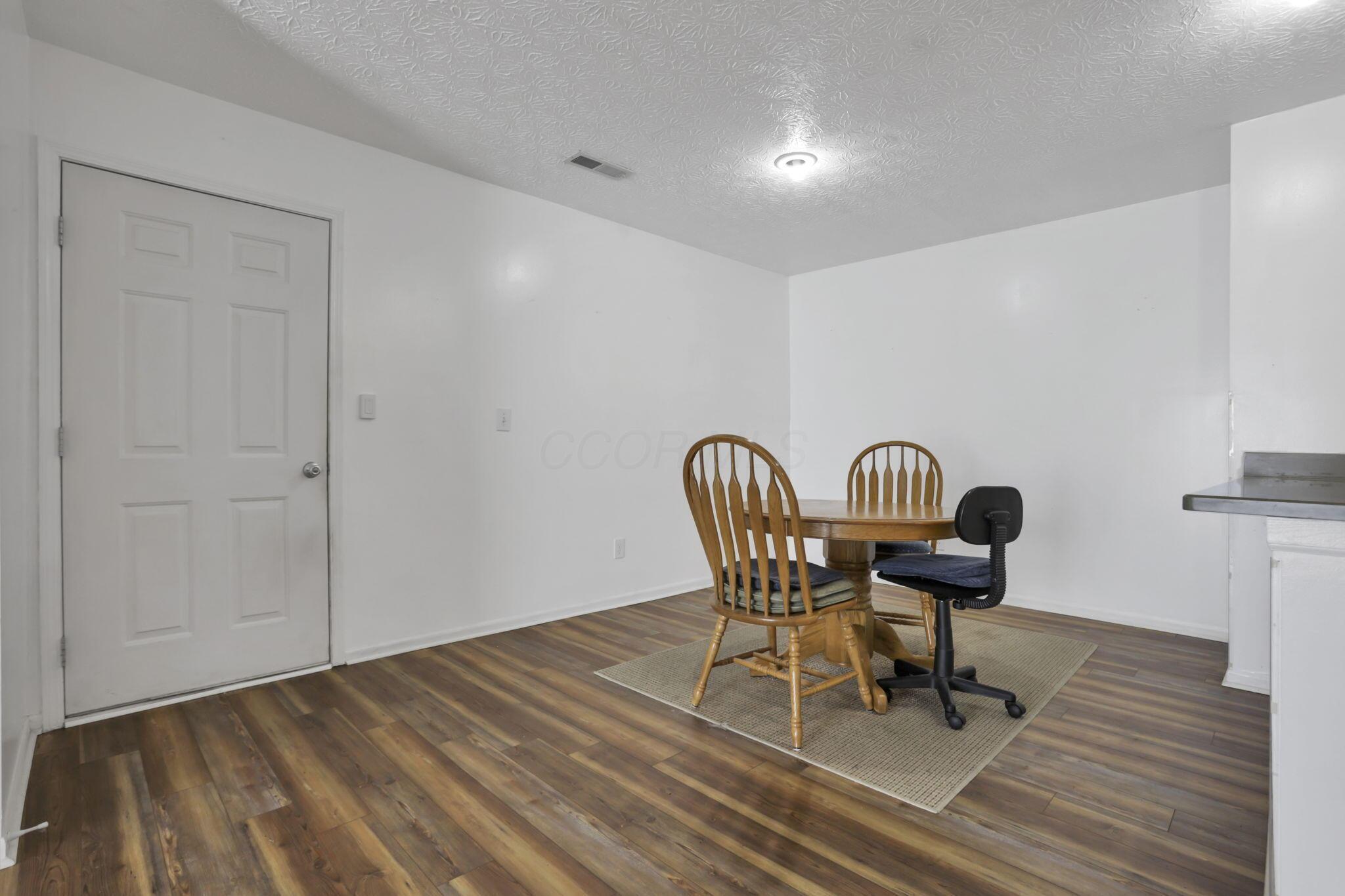 4678 Cadmus Drive, 34e Property Photo 8