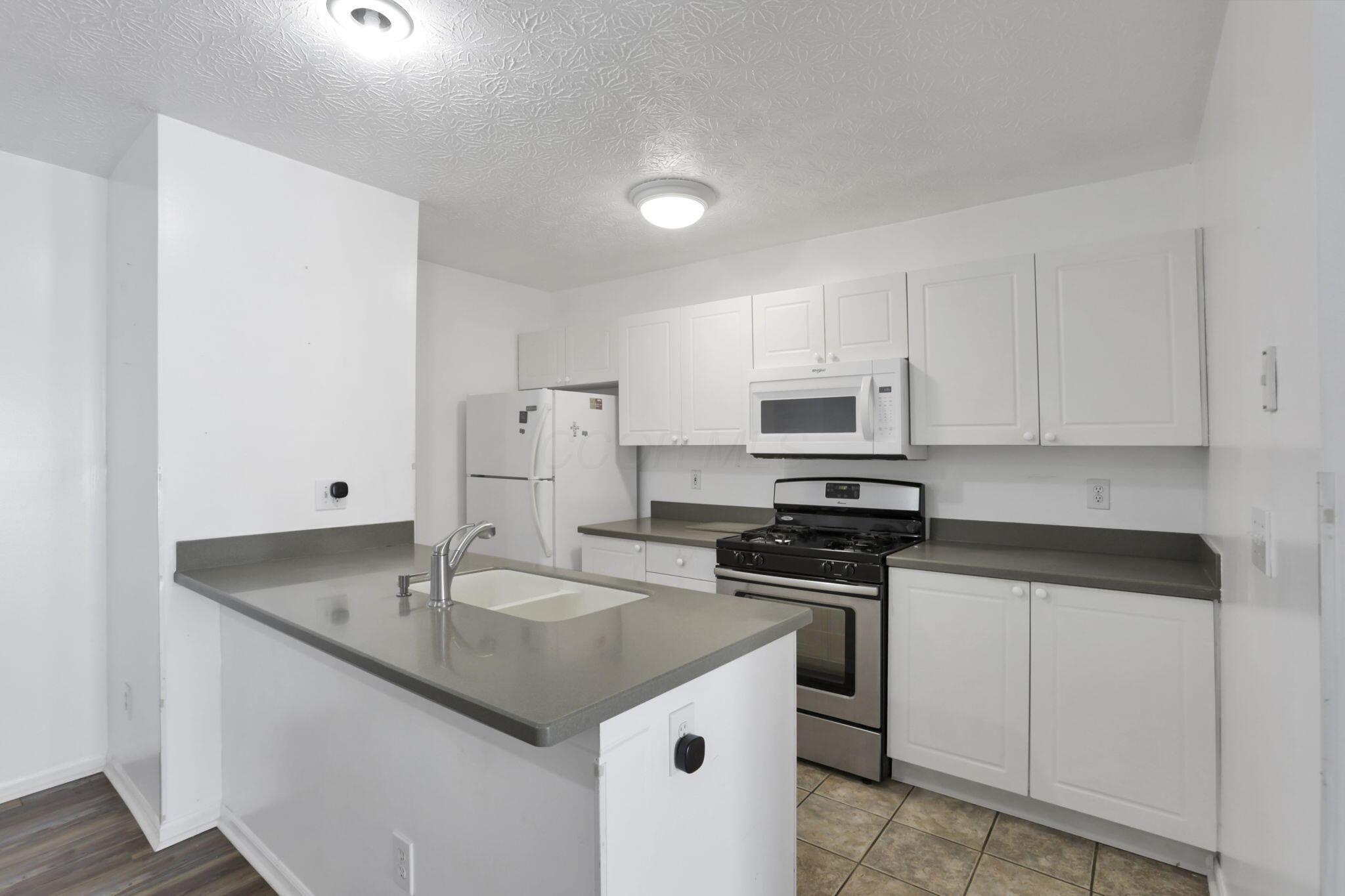 4678 Cadmus Drive, 34e Property Photo 10