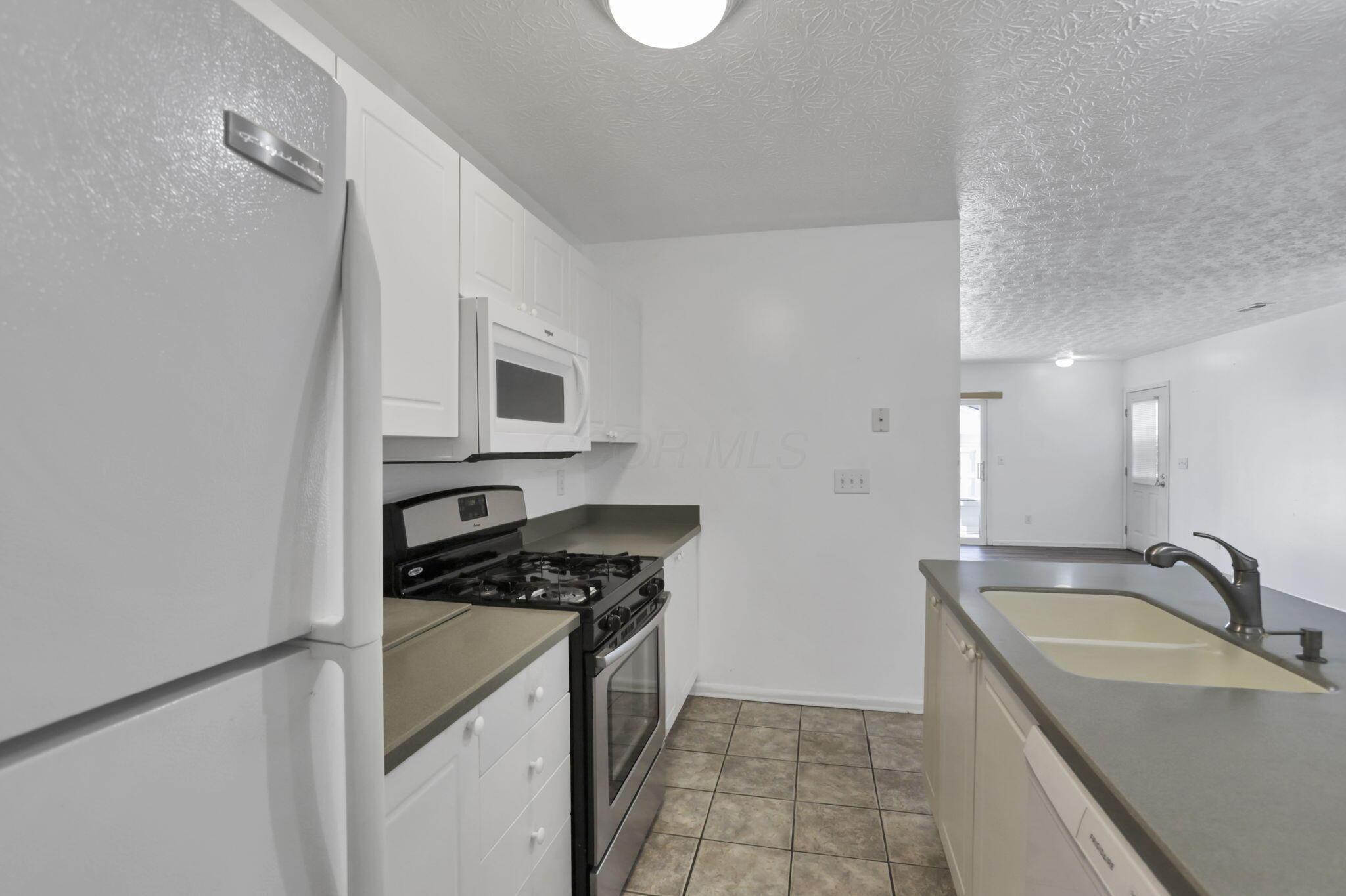 4678 Cadmus Drive, 34e Property Photo 12