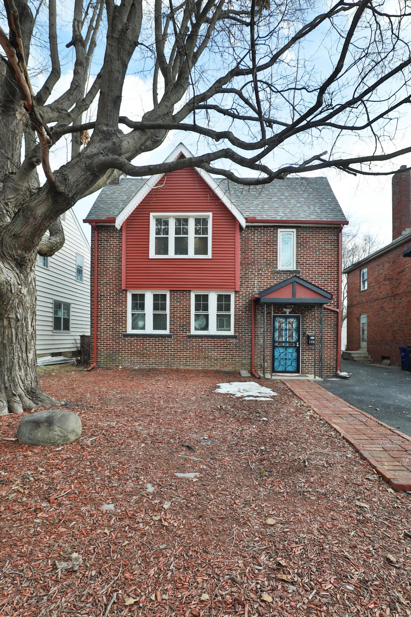 1192 Berkeley Road Property Photo 2