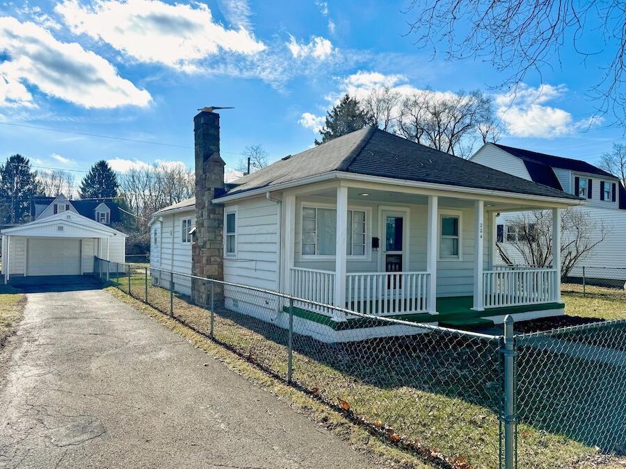 204 Maplewood Avenue Property Photo 1
