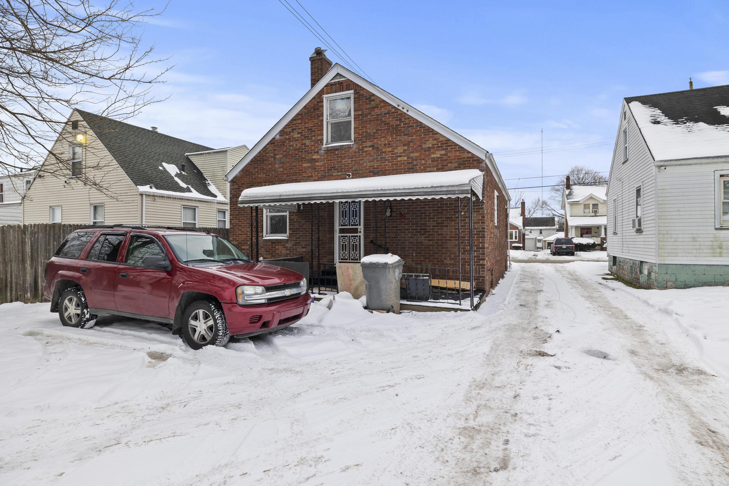 542 E Florida Avenue Property Photo