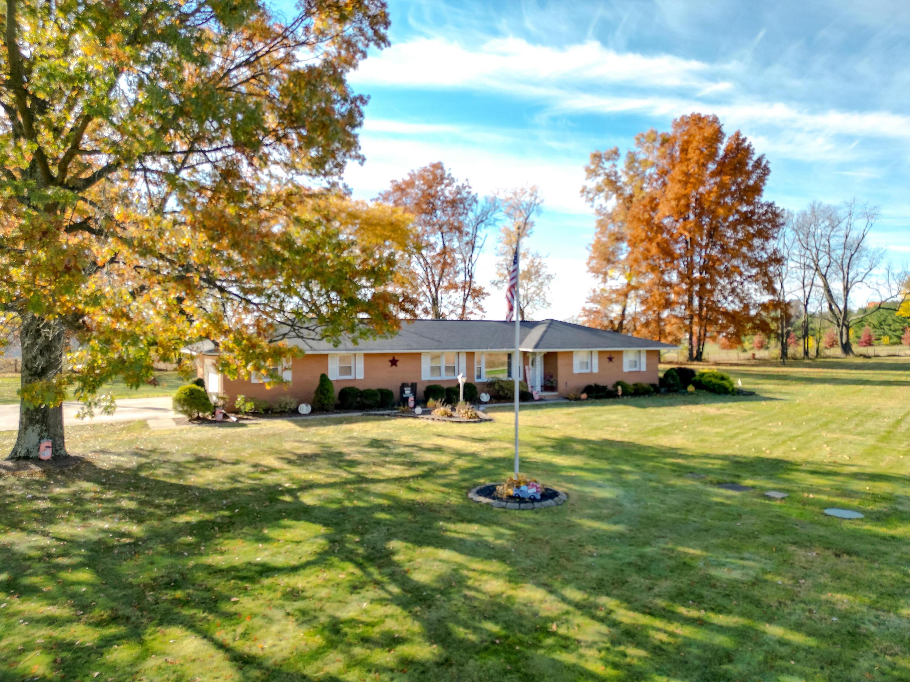 13876 N Liberty Road Property Photo 2