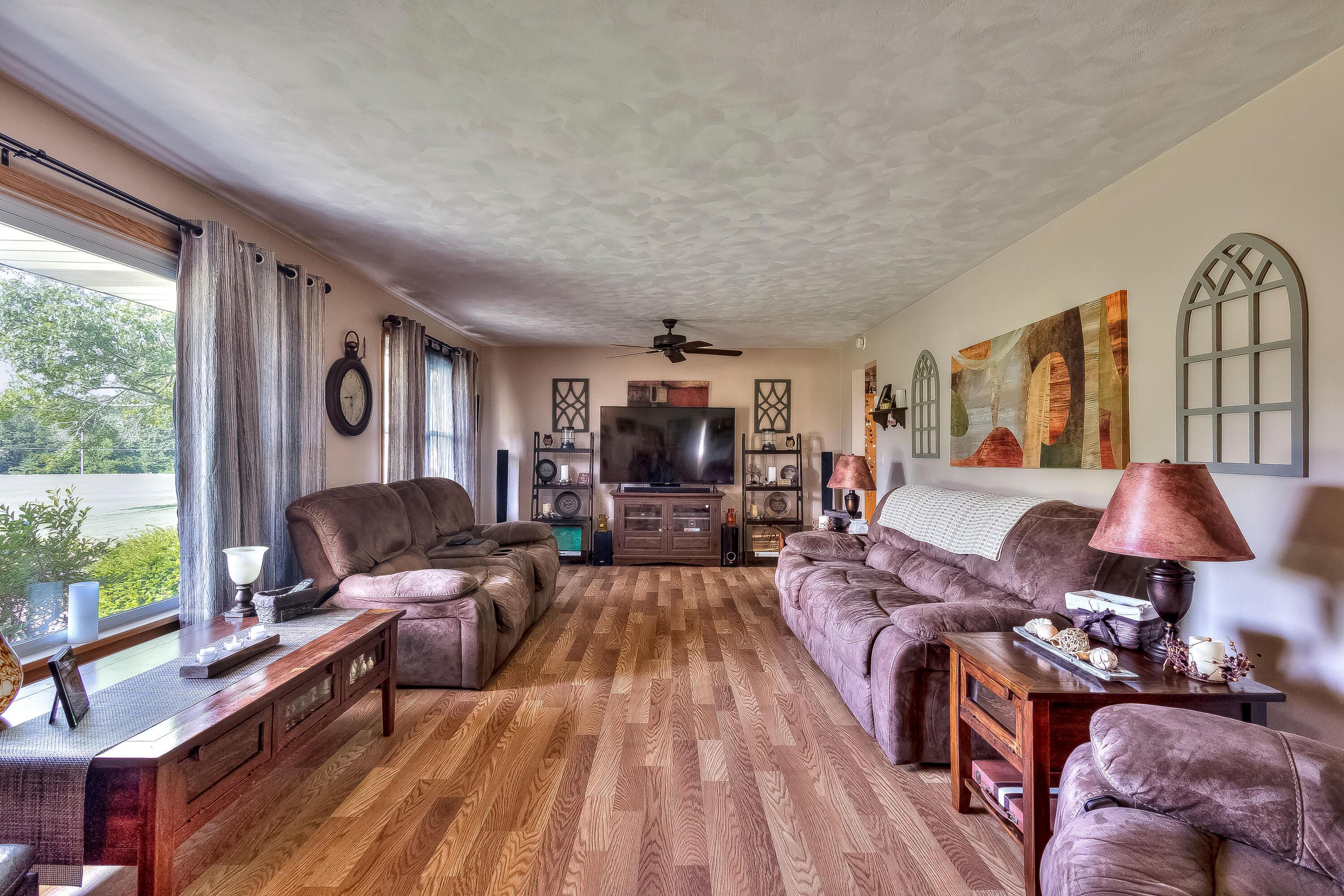 13876 N Liberty Road Property Photo 7