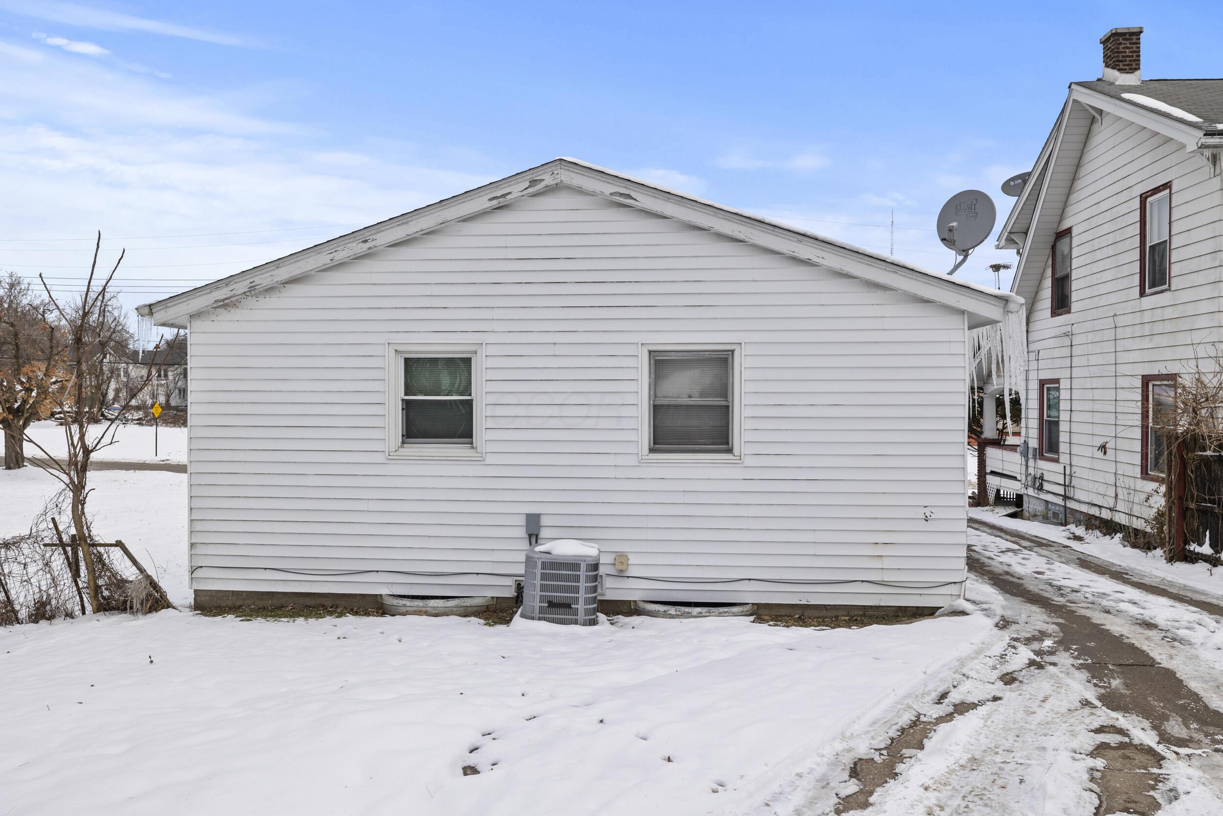 571 E Avondale Avenue Property Photo