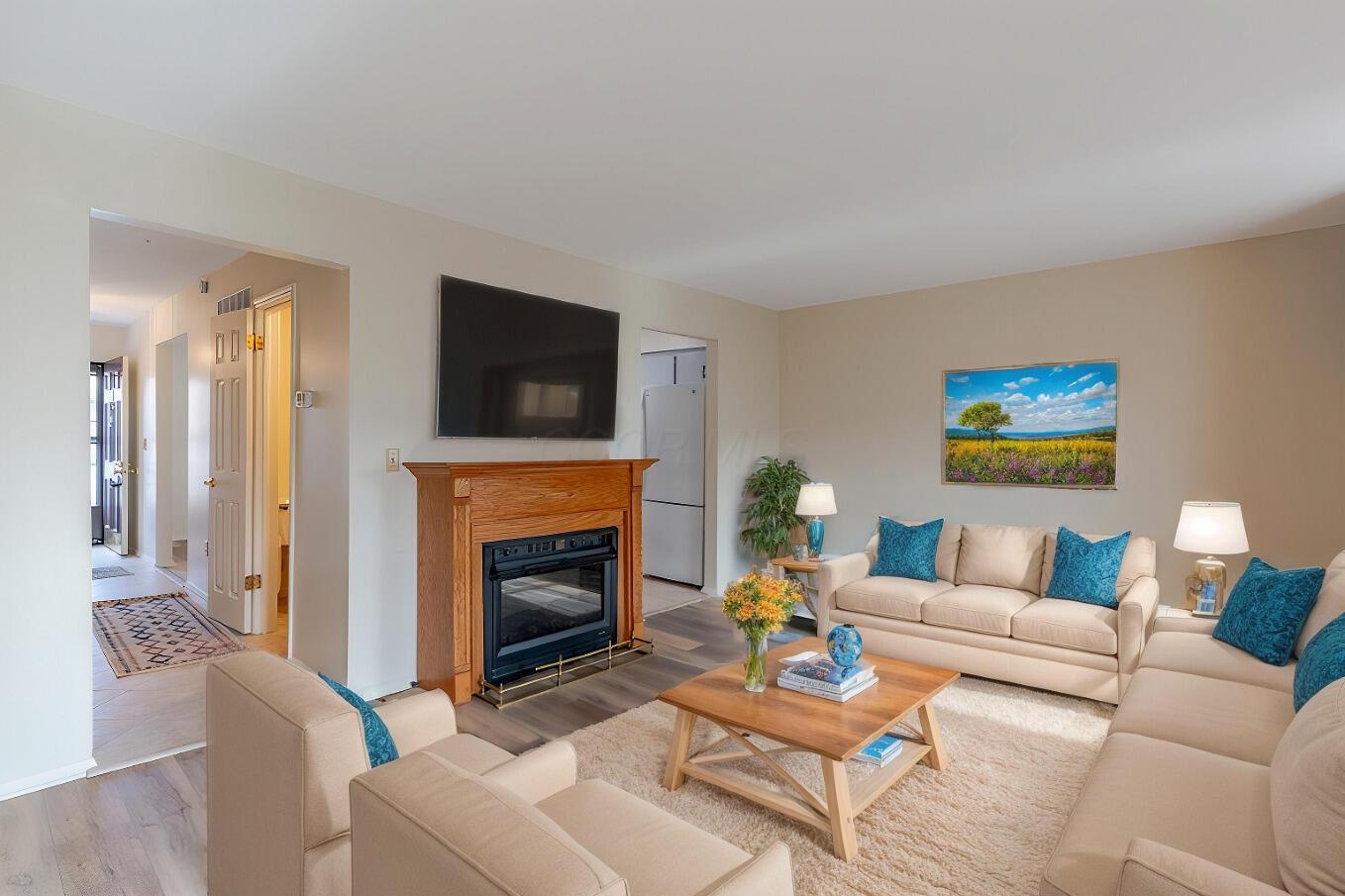 655 Providence Avenue, E Property Photo 14