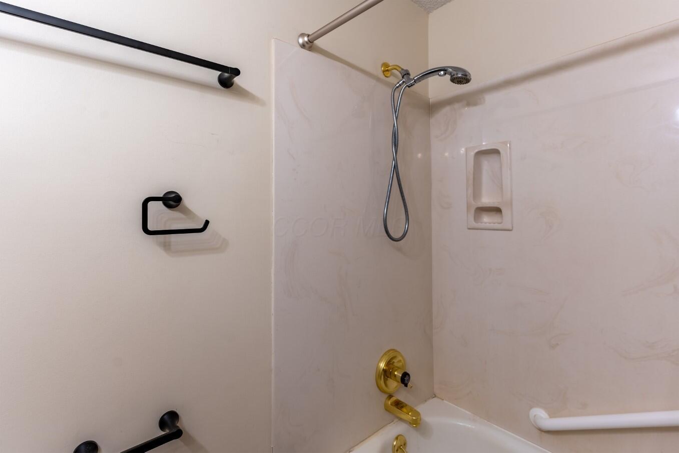 655 Providence Avenue, E Property Photo 22