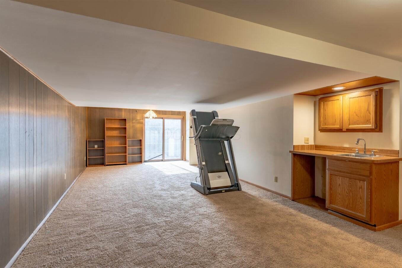 655 Providence Avenue, E Property Photo 26