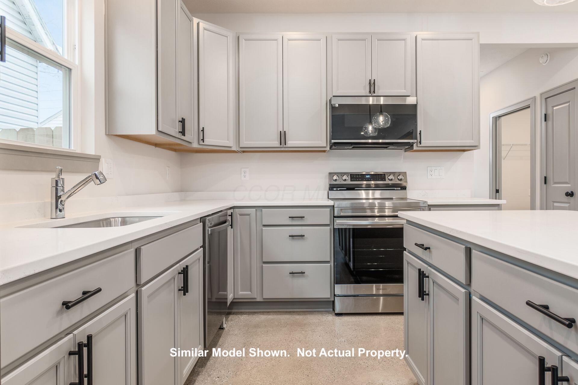 128 N Central Avenue Property Photo 12