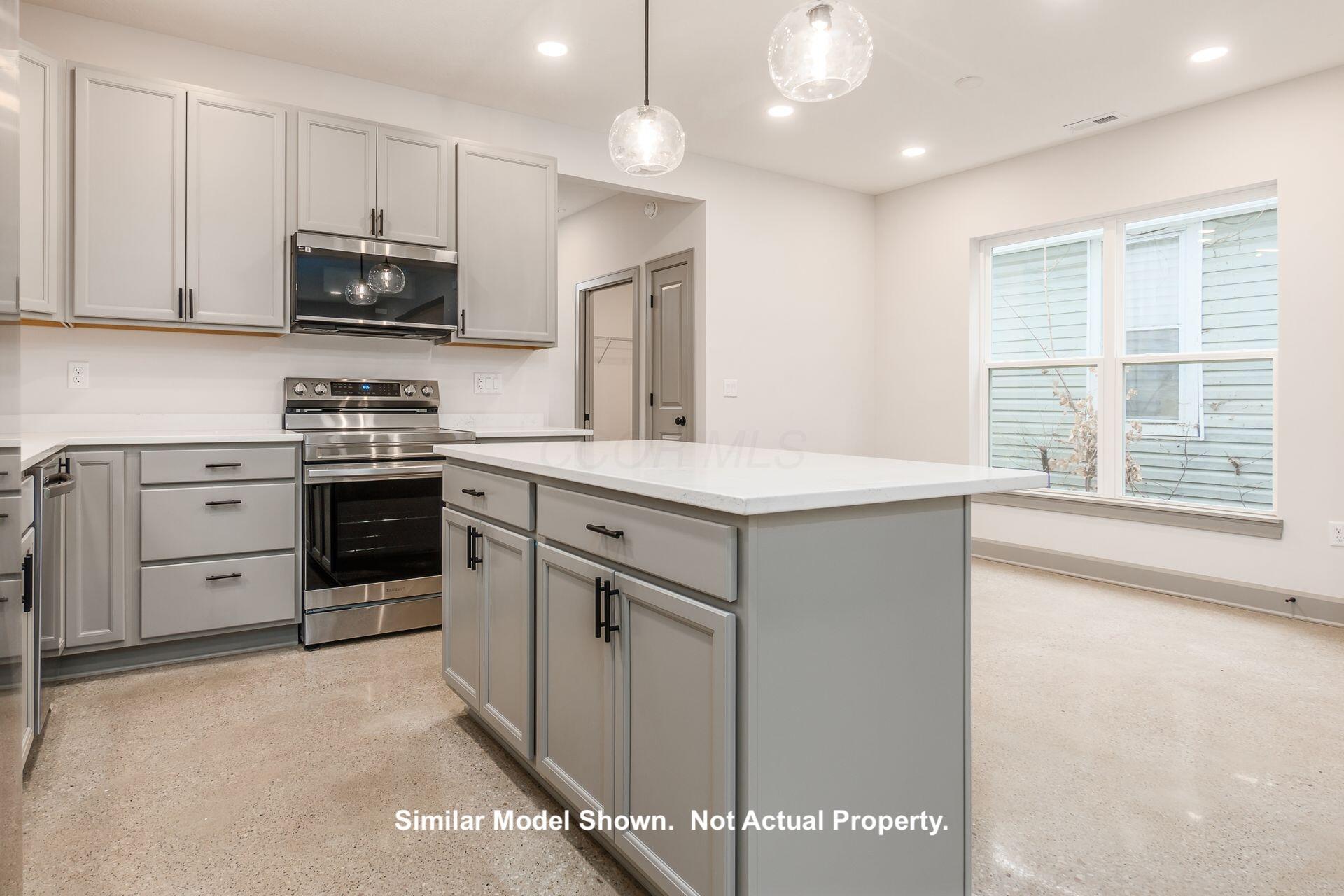 128 N Central Avenue Property Photo 14