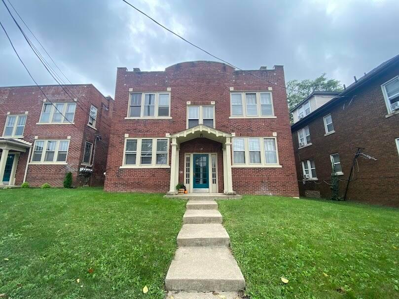 169 E Arcadia Avenue Property Photo 1