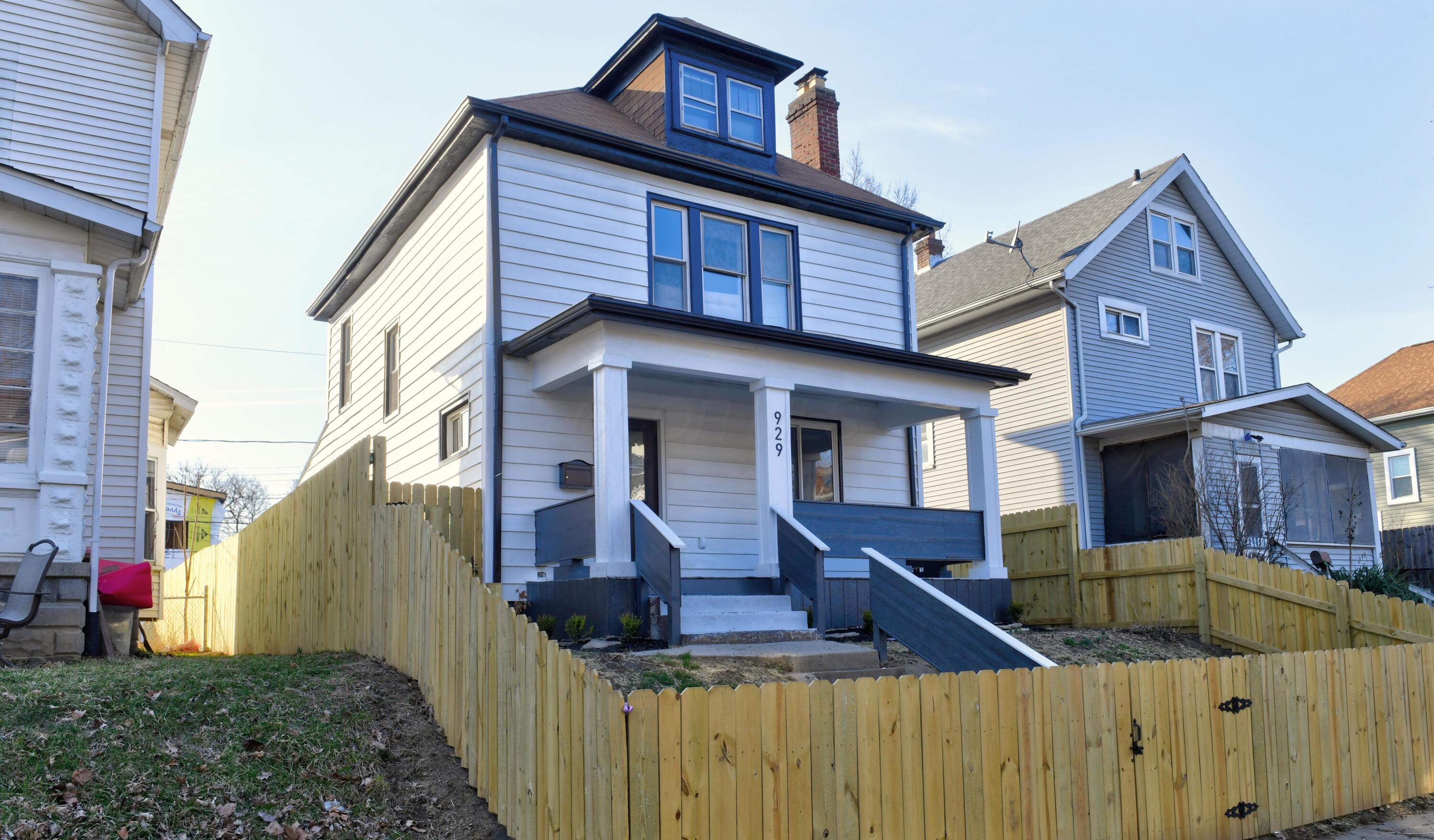 929 S 22nd Street Property Photo 2