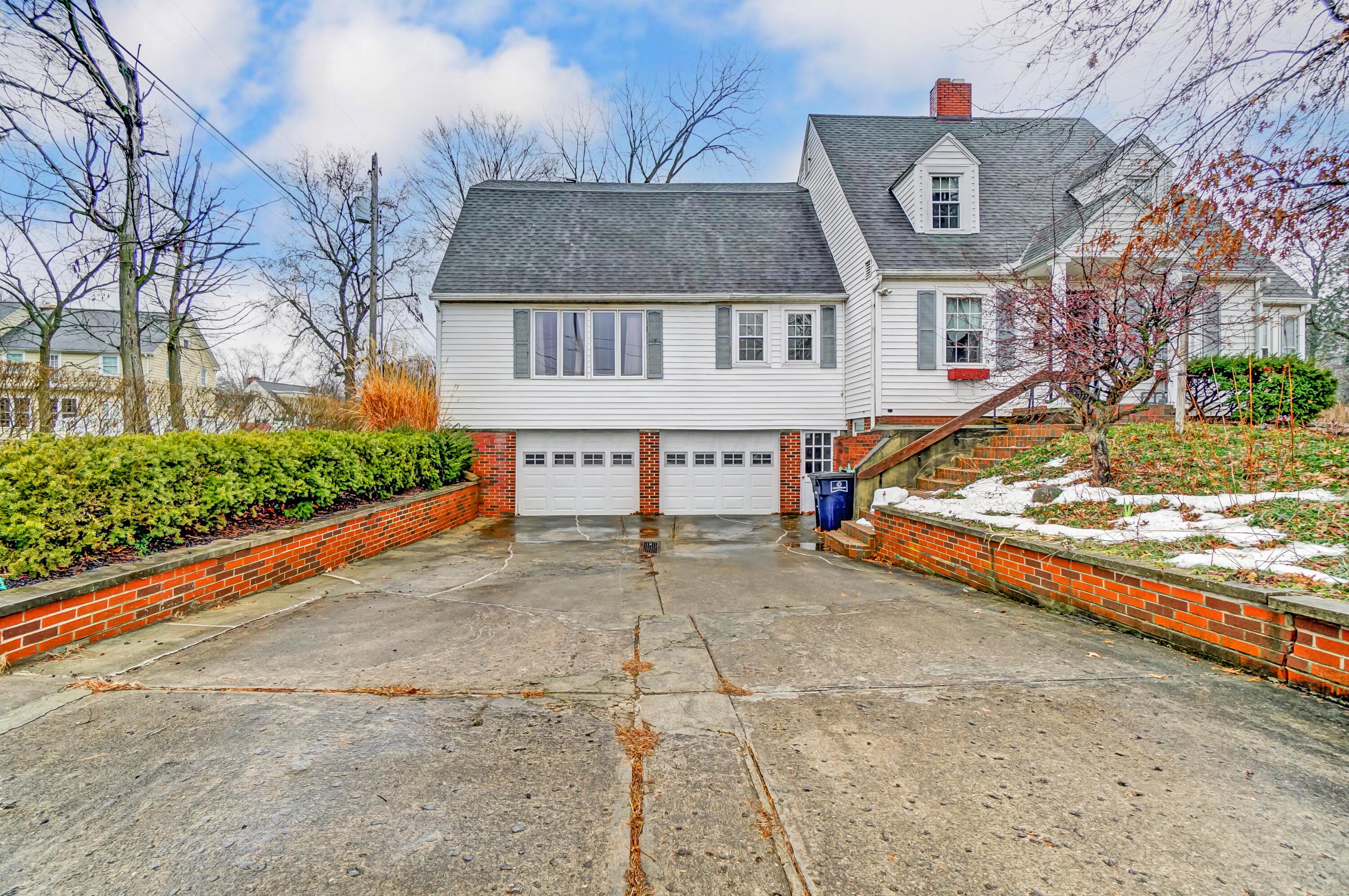 458 N Ewing Street Property Photo 1