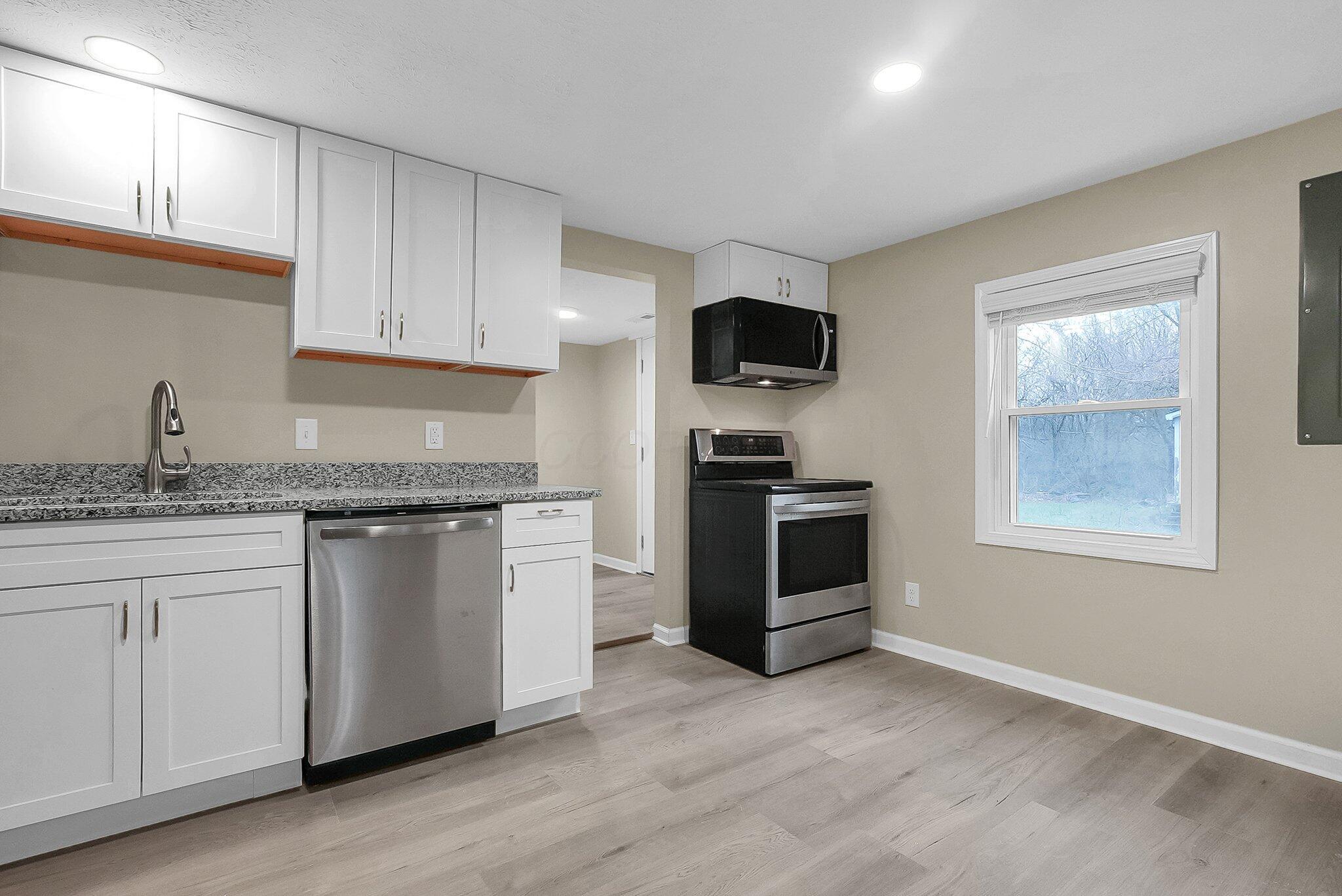 3784 Armuth Avenue Property Photo 9