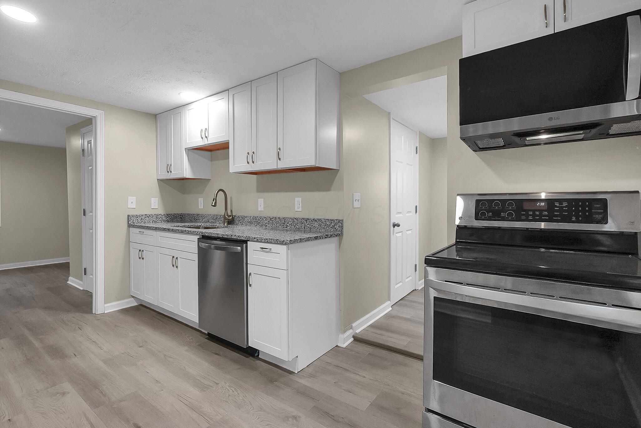 3784 Armuth Avenue Property Photo 10