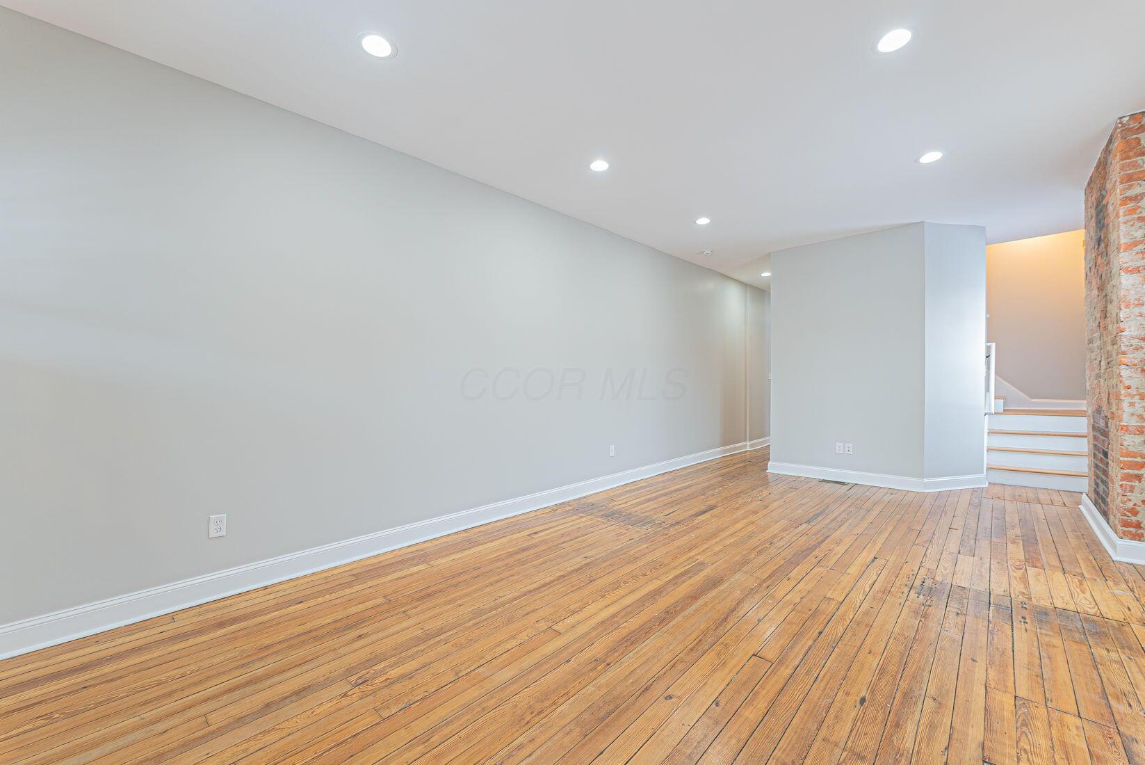 429 Wilson Avenue Property Photo 6